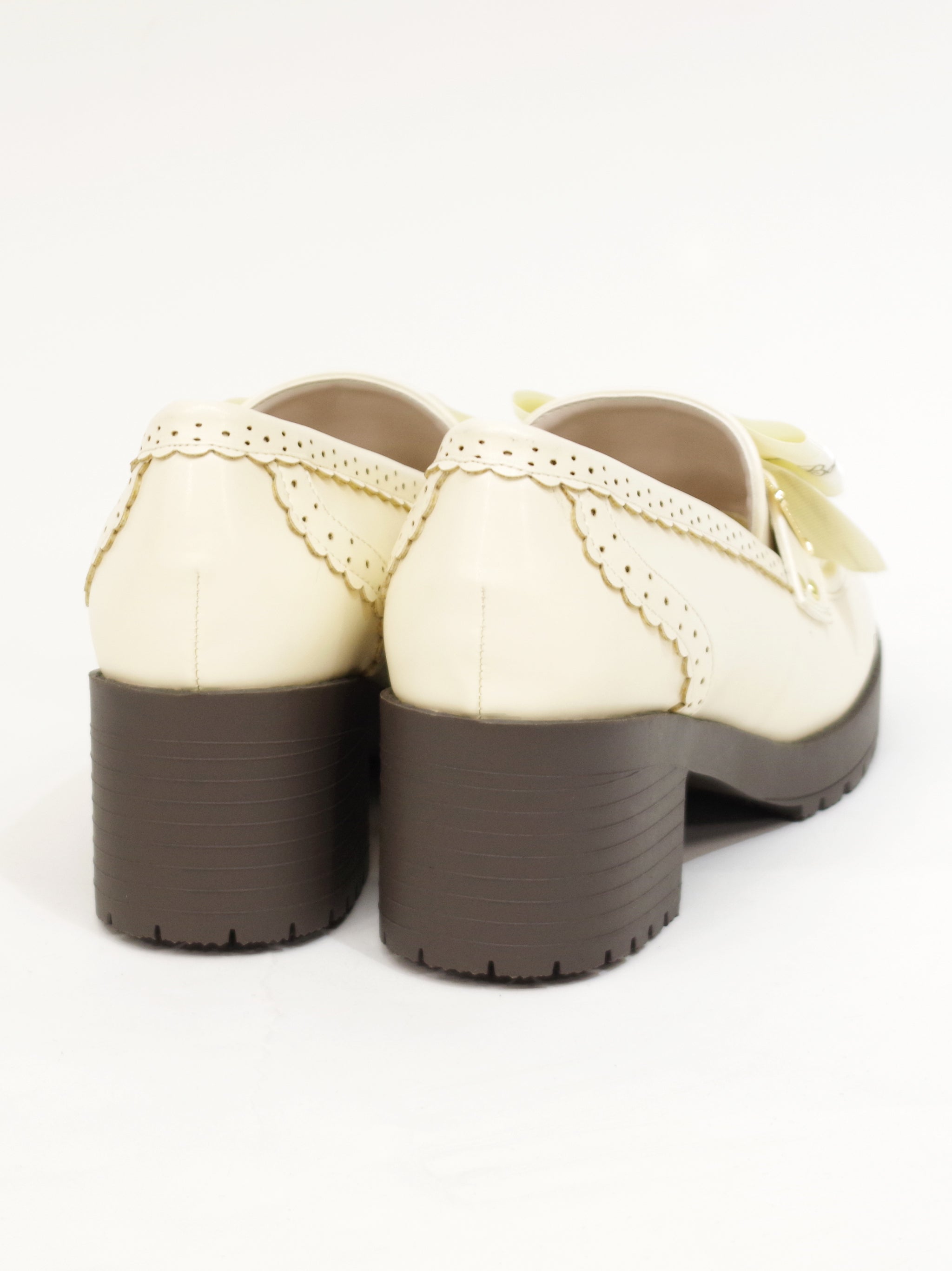 メッセージリボン付ローファーパンプス ｜Amavel（アマベル）公式サイト