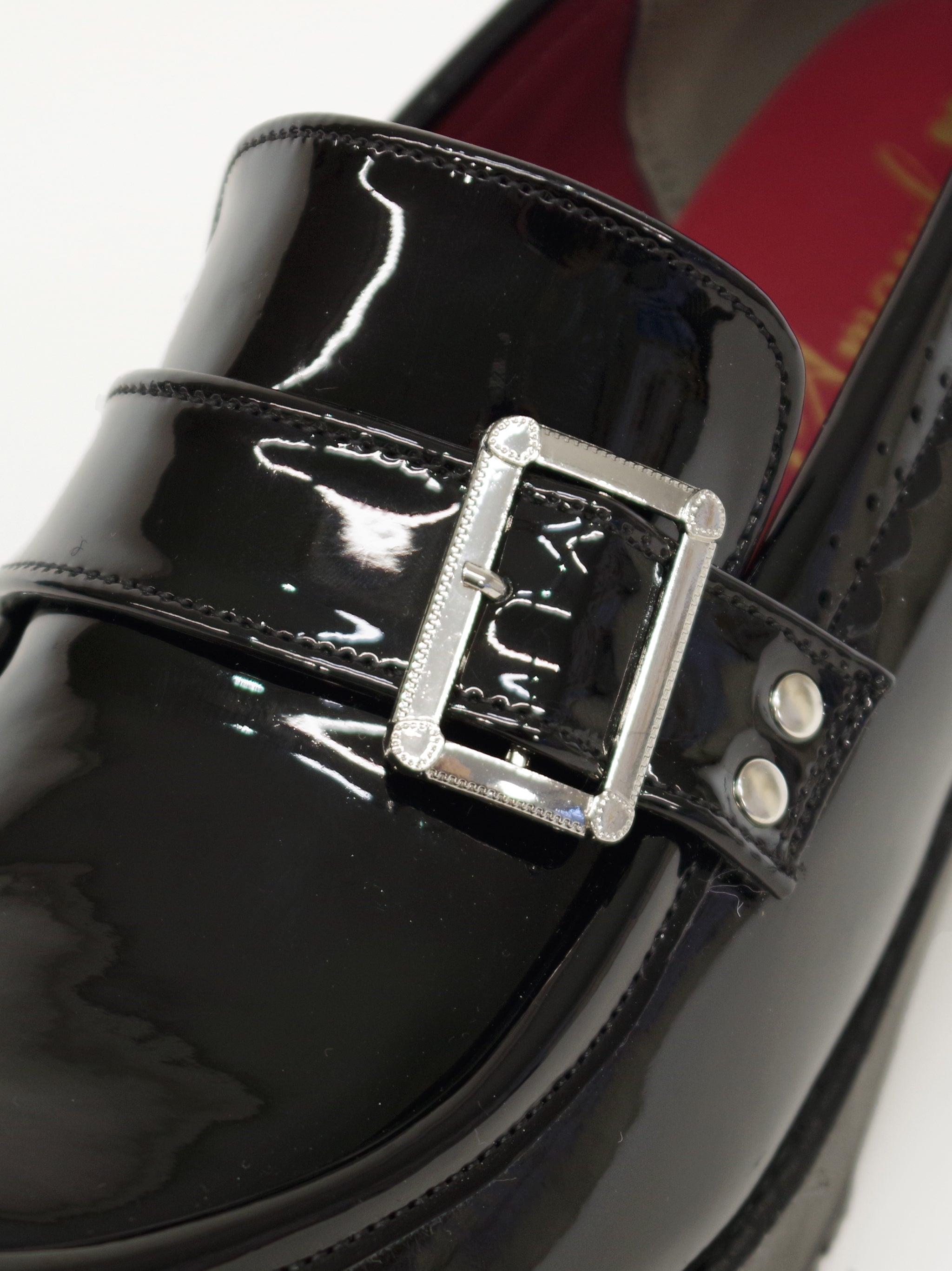 【メンバーズセール対象】ハートビジュー付きローファーパンプス ｜Amavel（アマベル）公式サイト