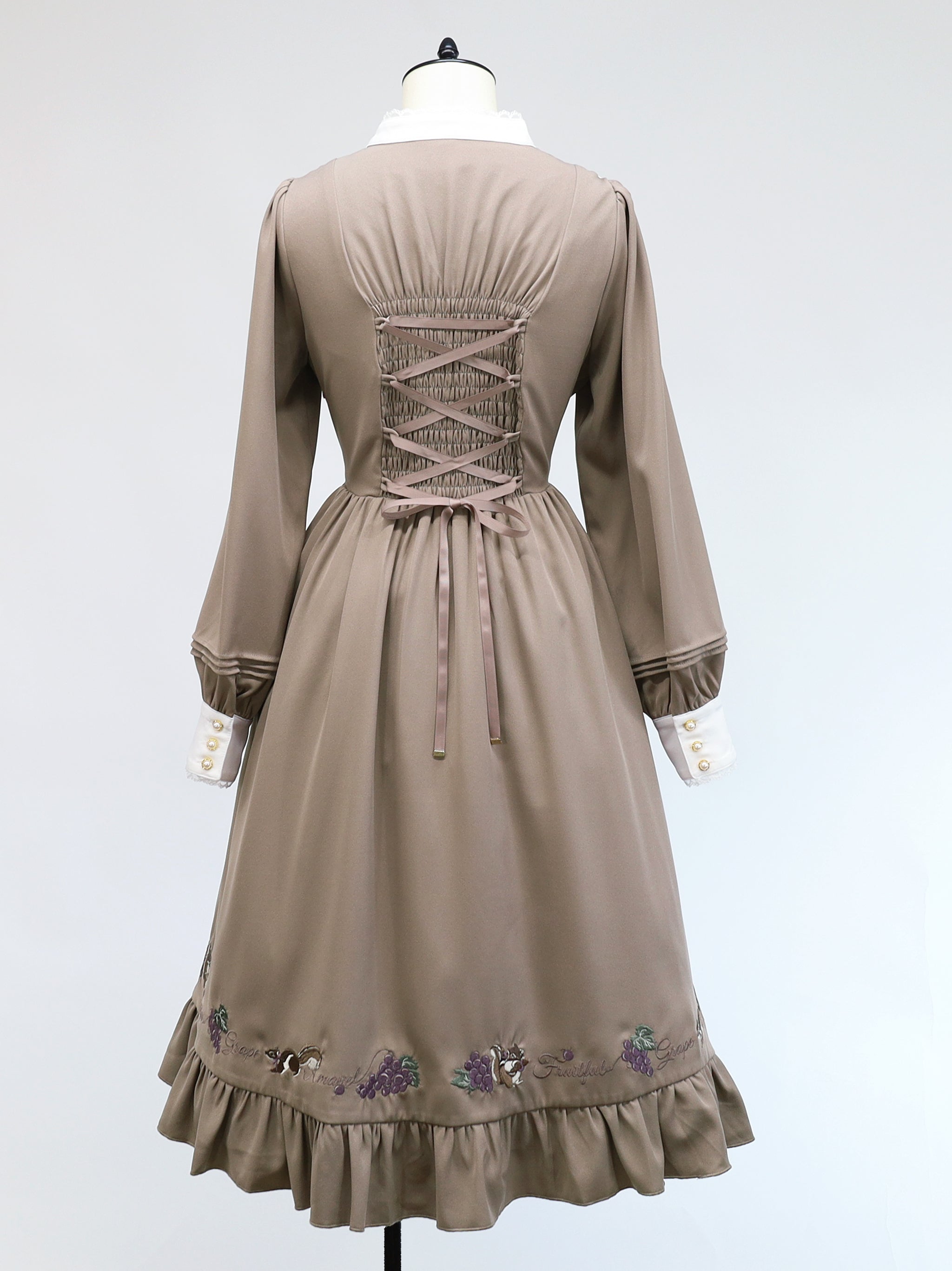 葡萄とりすの秋祭りワンピース ｜Amavel（アマベル）公式サイト