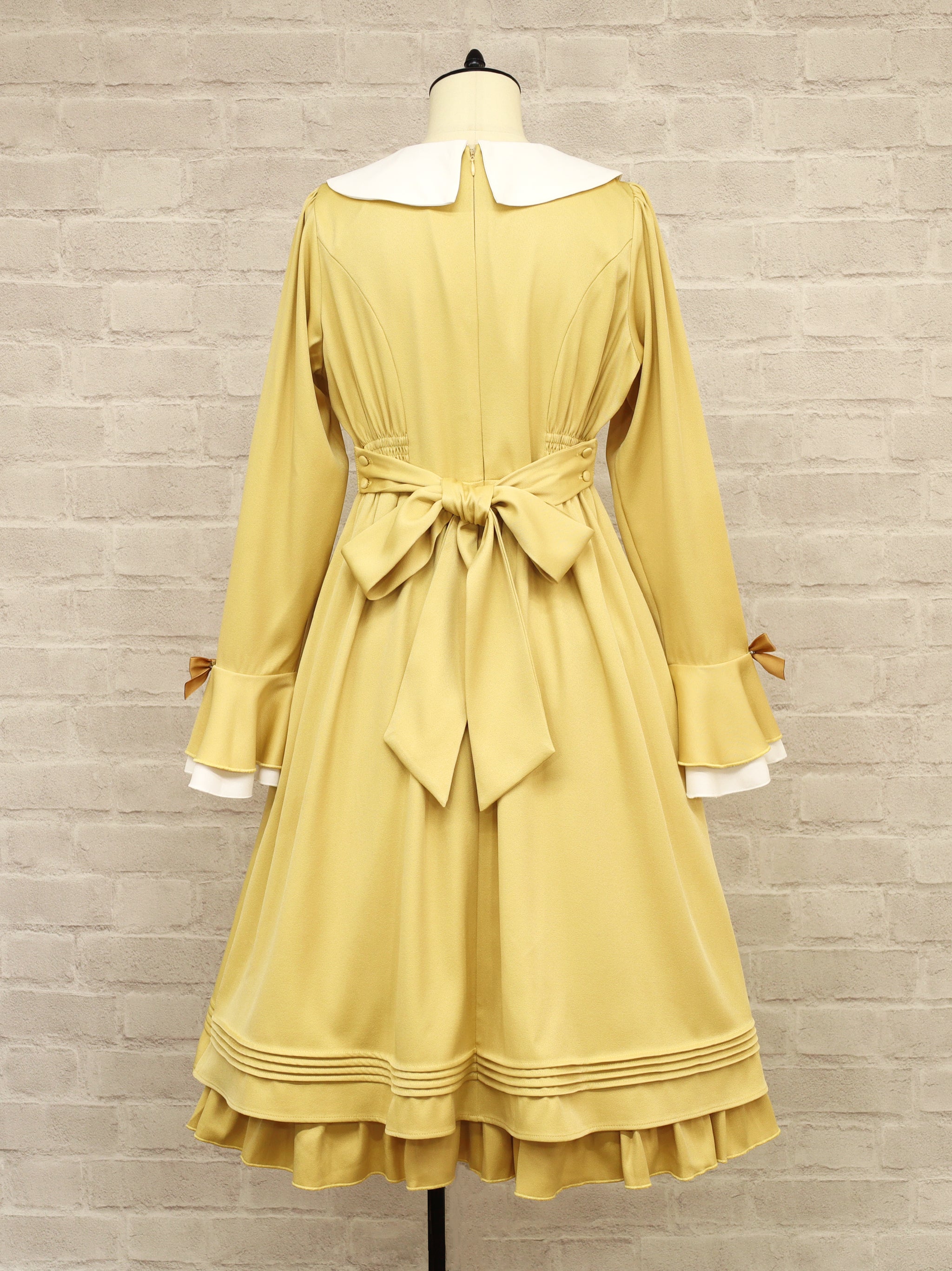 Flare Graceミドル丈ワンピース ｜Amavel（アマベル）公式サイト