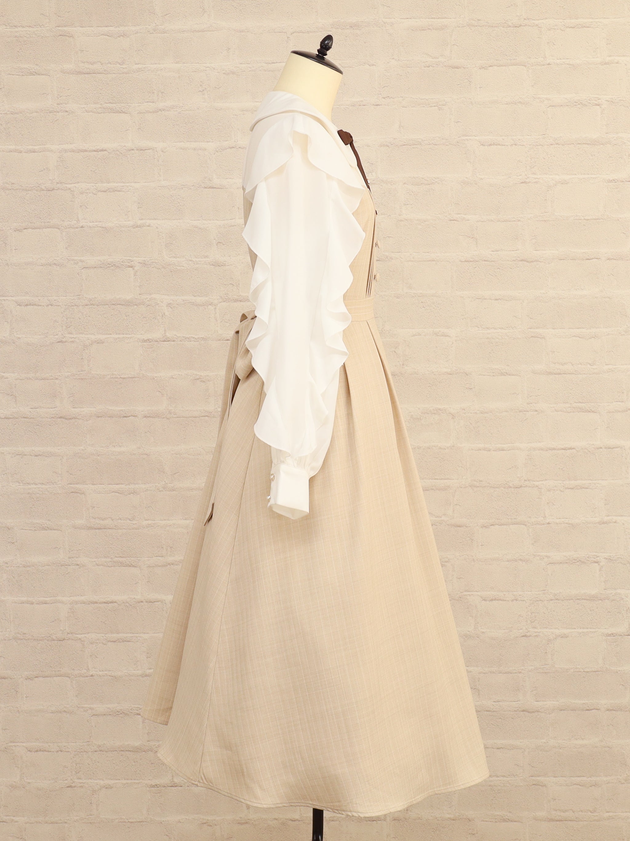 【メンバーズセール対象】Ruffle Elegance ミドル丈ワンピース ｜Amavel（アマベル）公式サイト