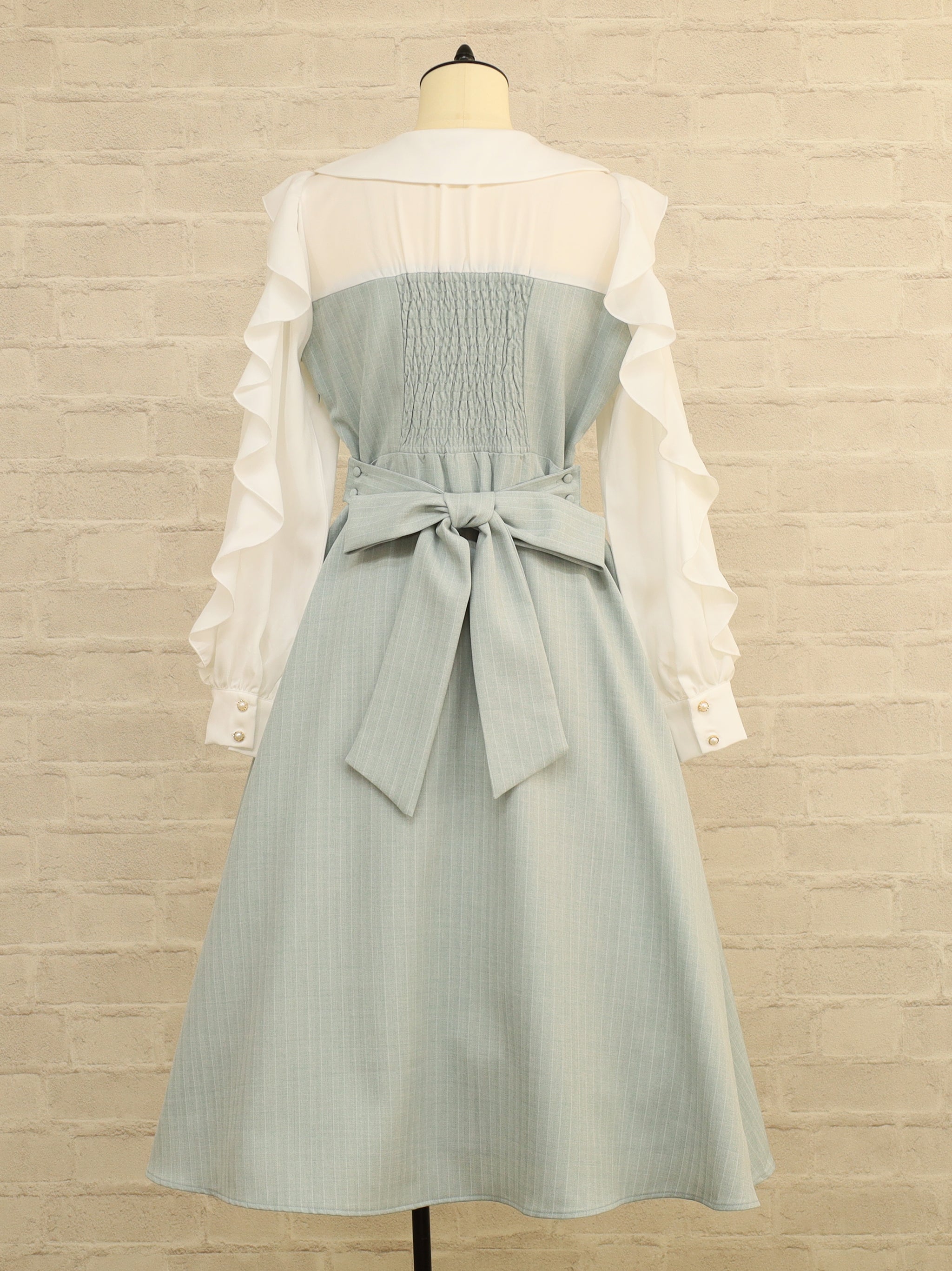 【メンバーズセール対象】Ruffle Elegance ミドル丈ワンピース ｜Amavel（アマベル）公式サイト