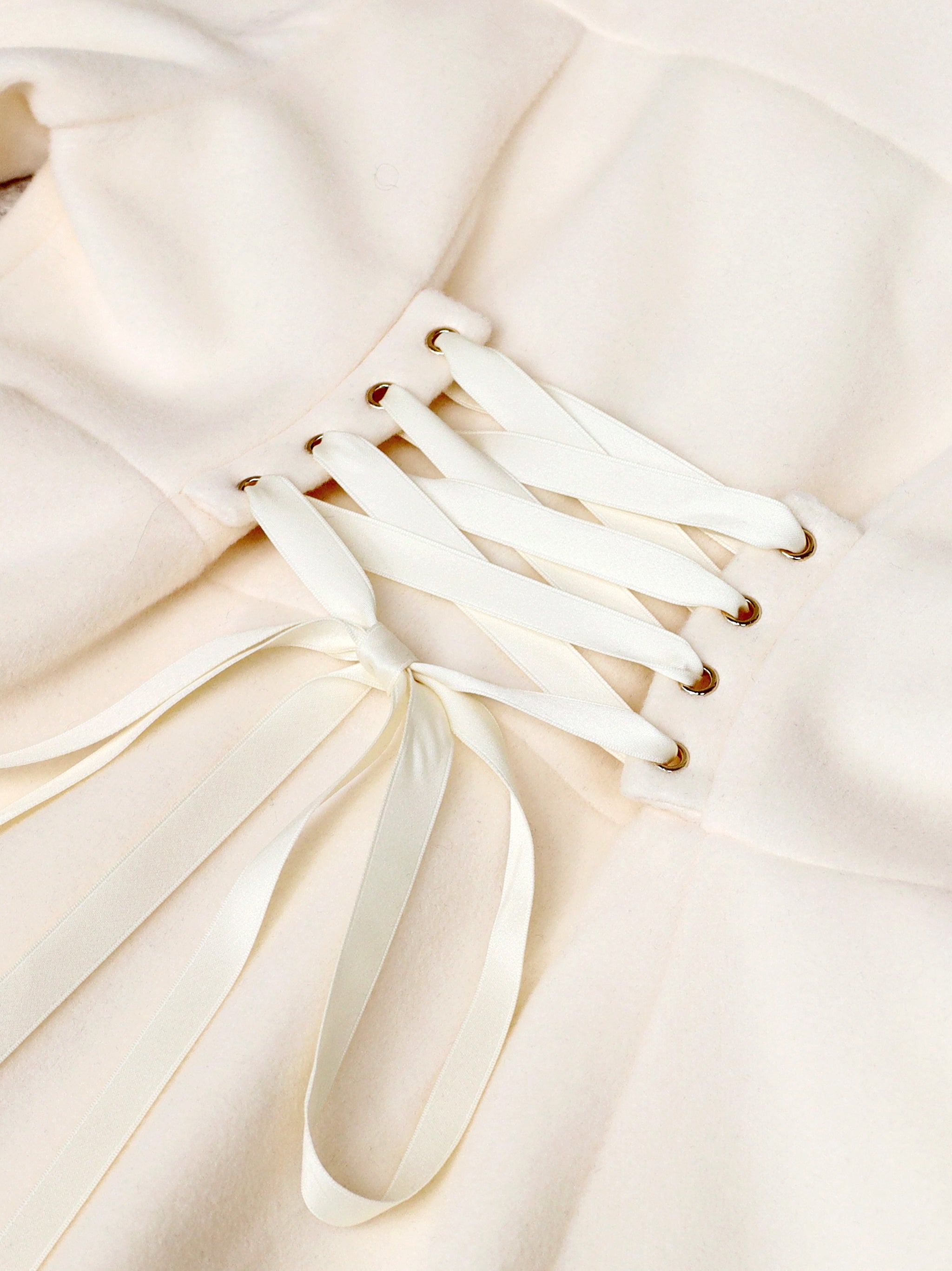 リボンビットフーディフレアコート ｜Amavel（アマベル）公式サイト