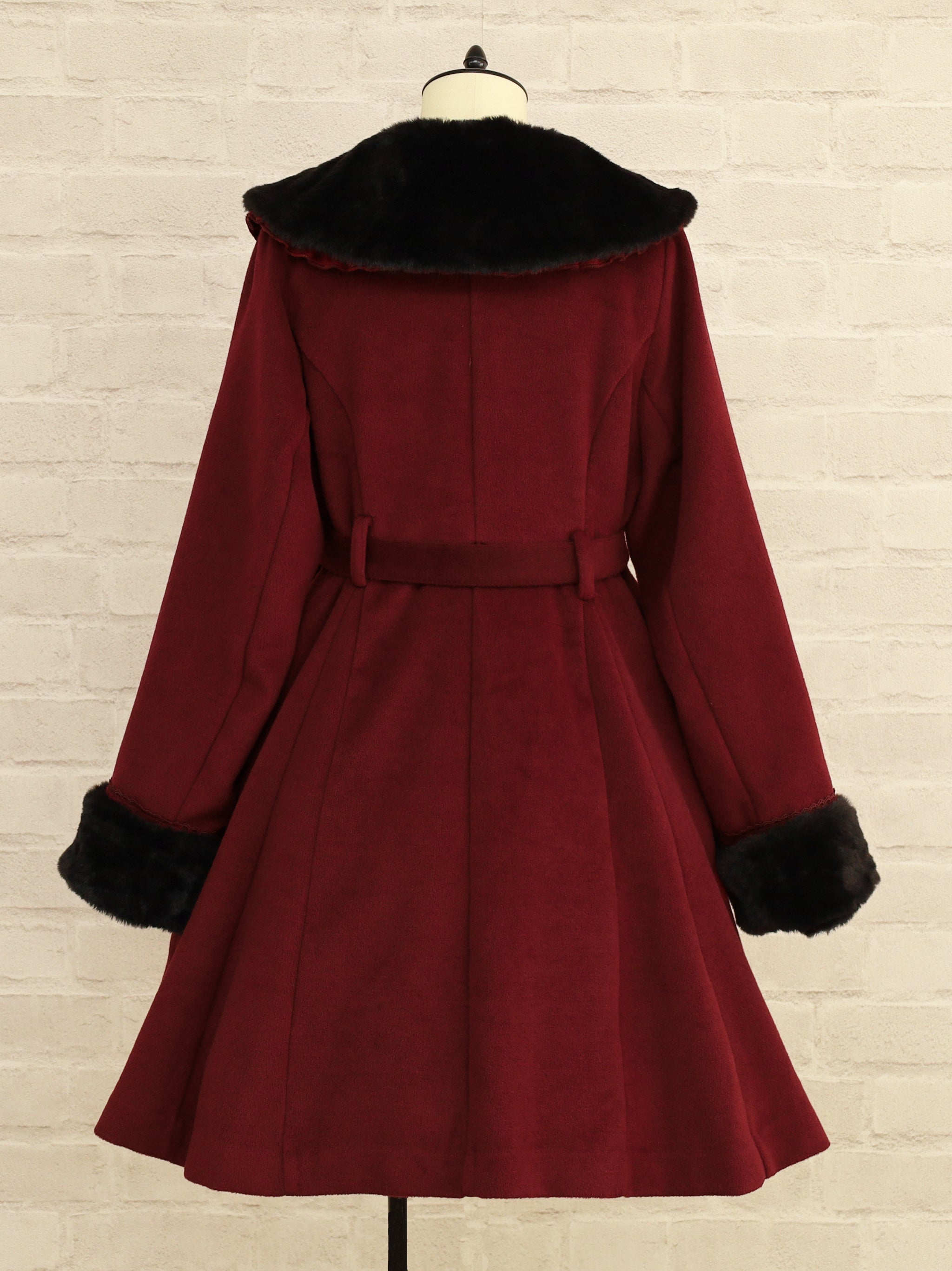 アウトレットセール対象】パールベルト付ヨークフリルコート – Amavel