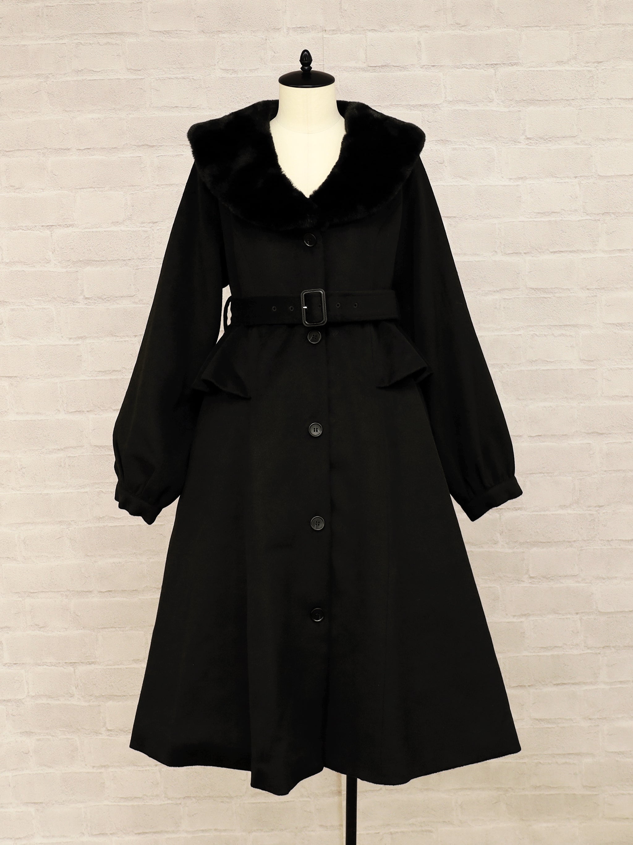 Noble Elegance ペプラムロングコート ブラック（Black） FREE ｜Amavel（アマベル）公式サイト