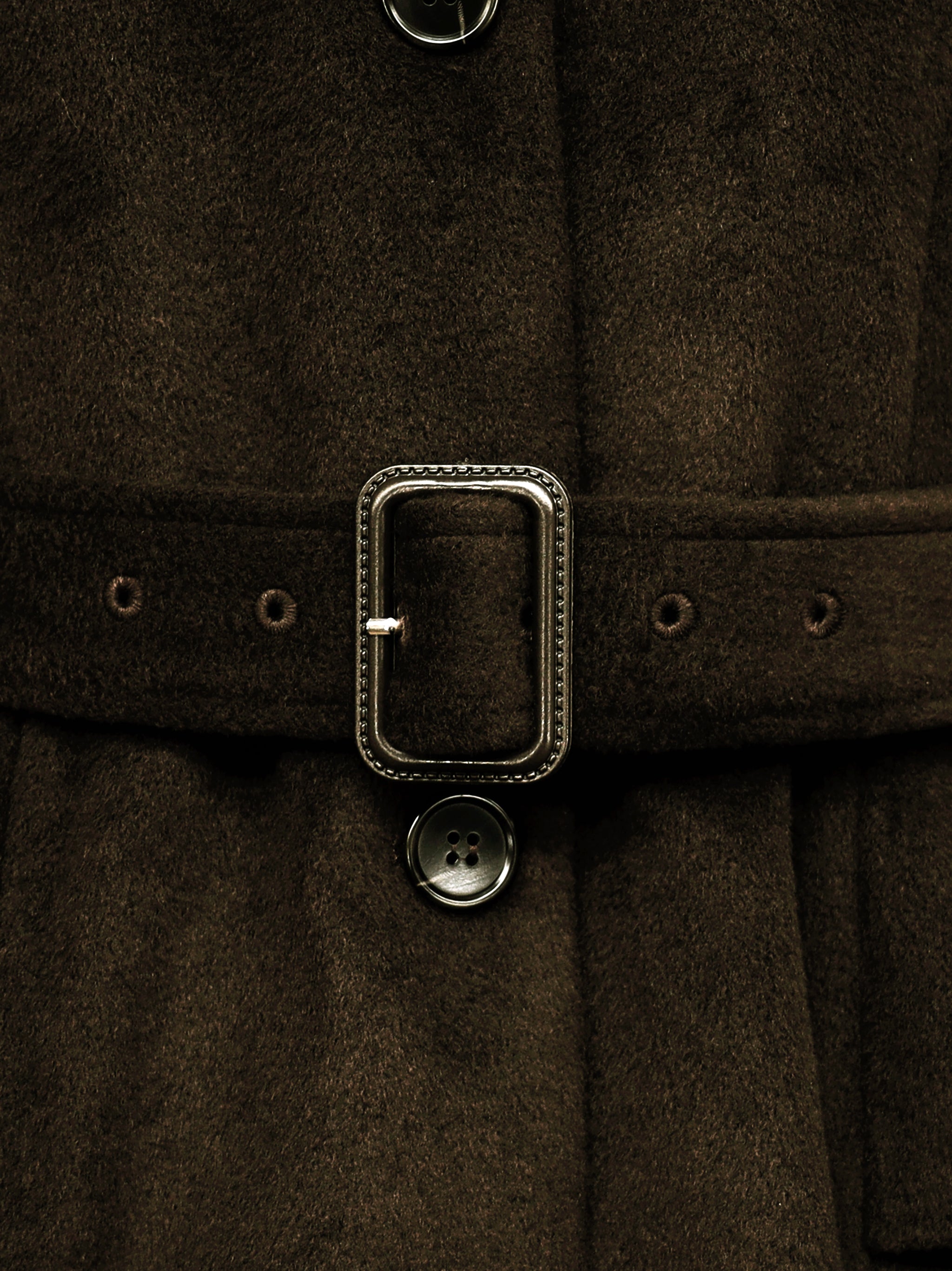 Noble Elegance ペプラムロングコート ｜Amavel（アマベル）公式サイト