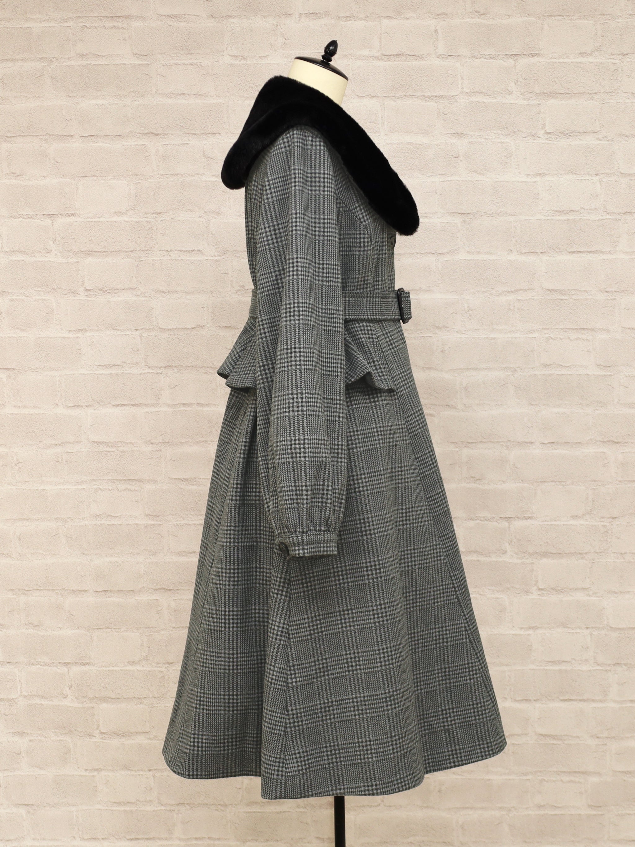 Noble Elegance ペプラムロングコート – Amavel（アマベル）公式サイト