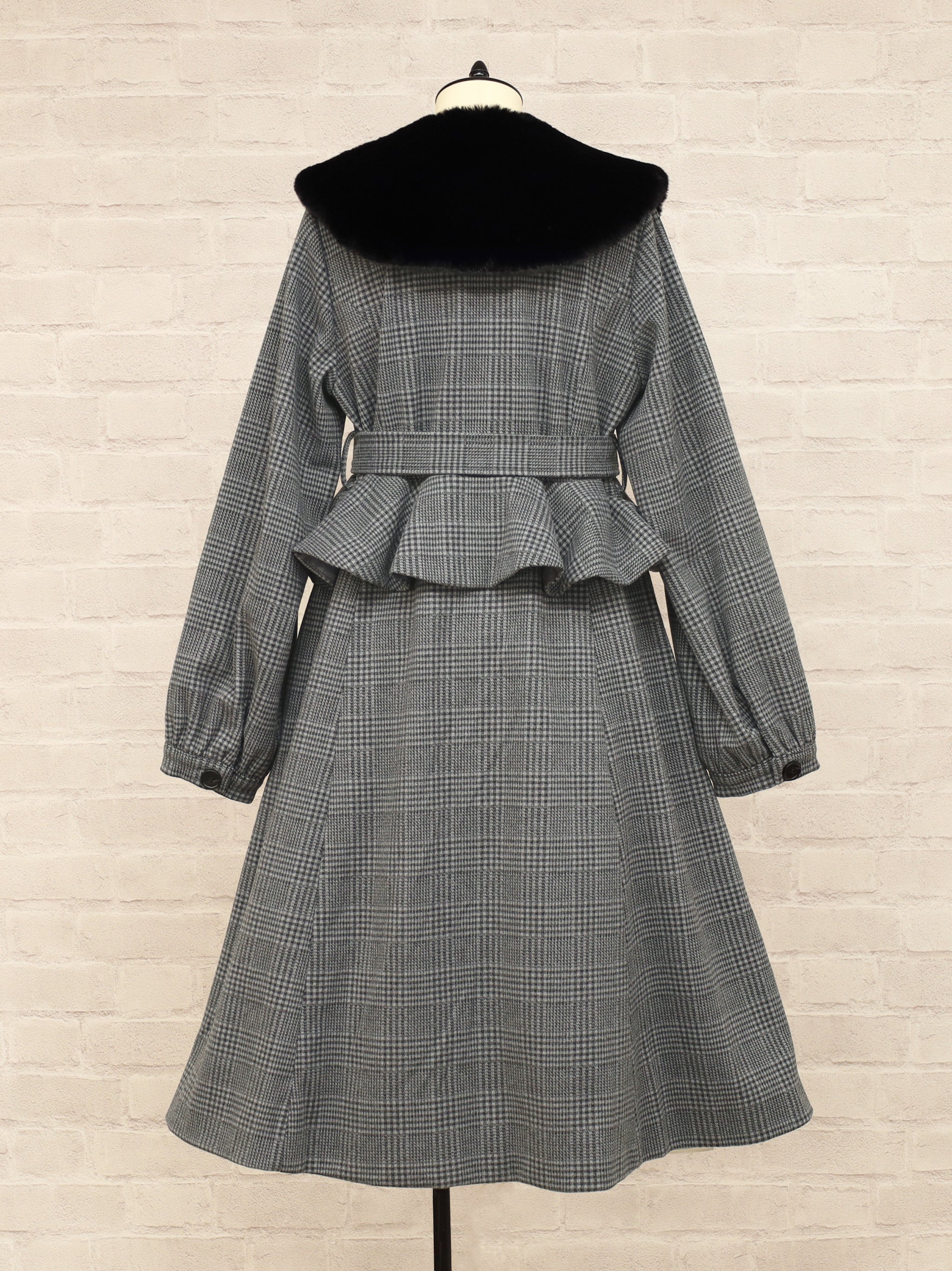 Noble Elegance ペプラムロングコート ｜Amavel（アマベル）公式サイト