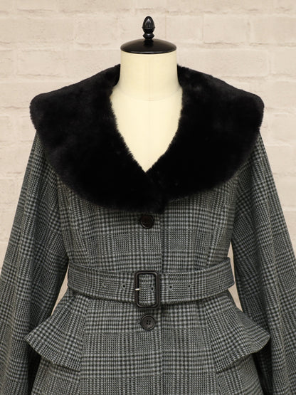 Noble Elegance ペプラムロングコート ｜Amavel（アマベル）公式サイト