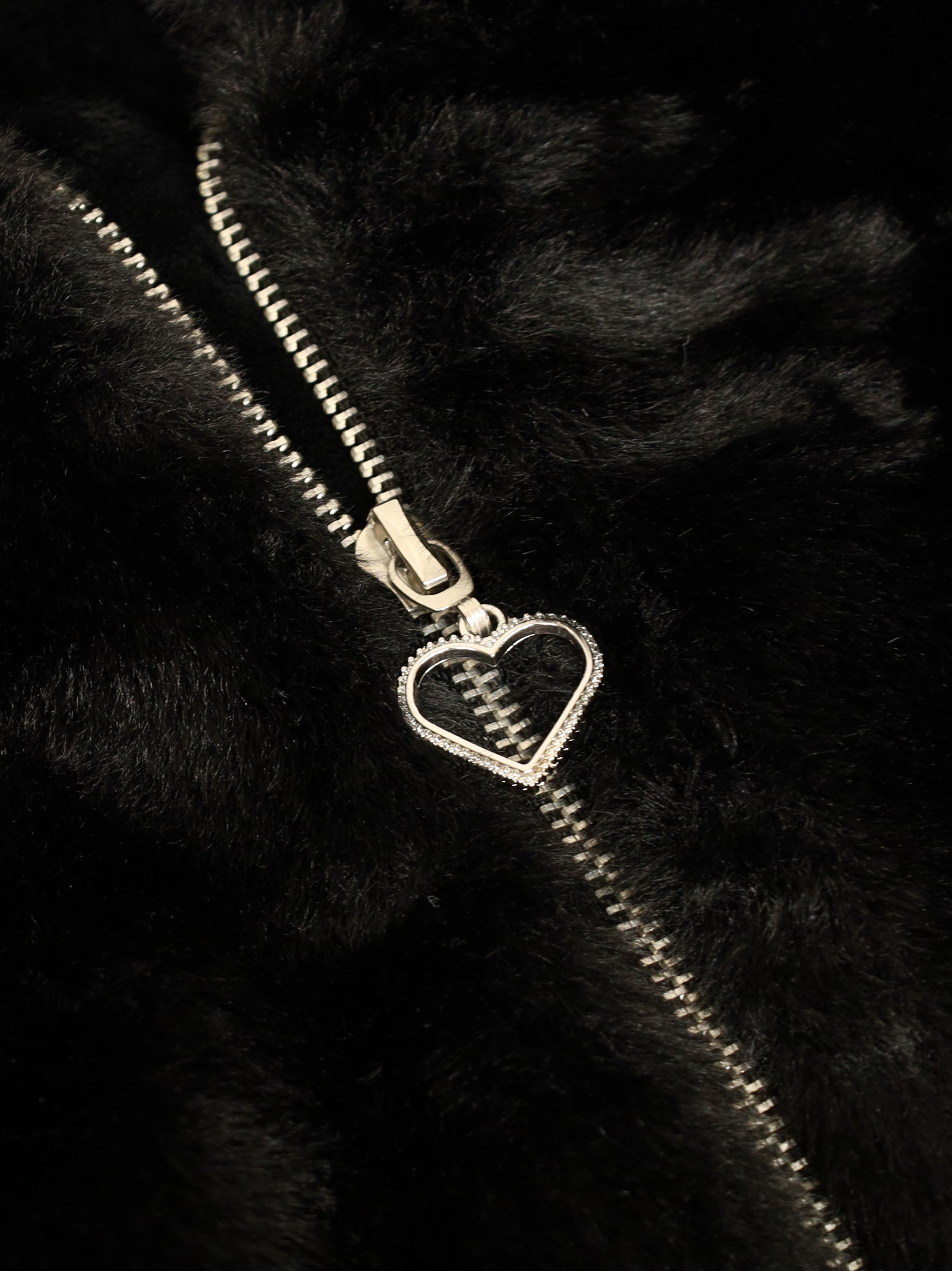 うさみみファーアウター ｜Amavel（アマベル）公式サイト