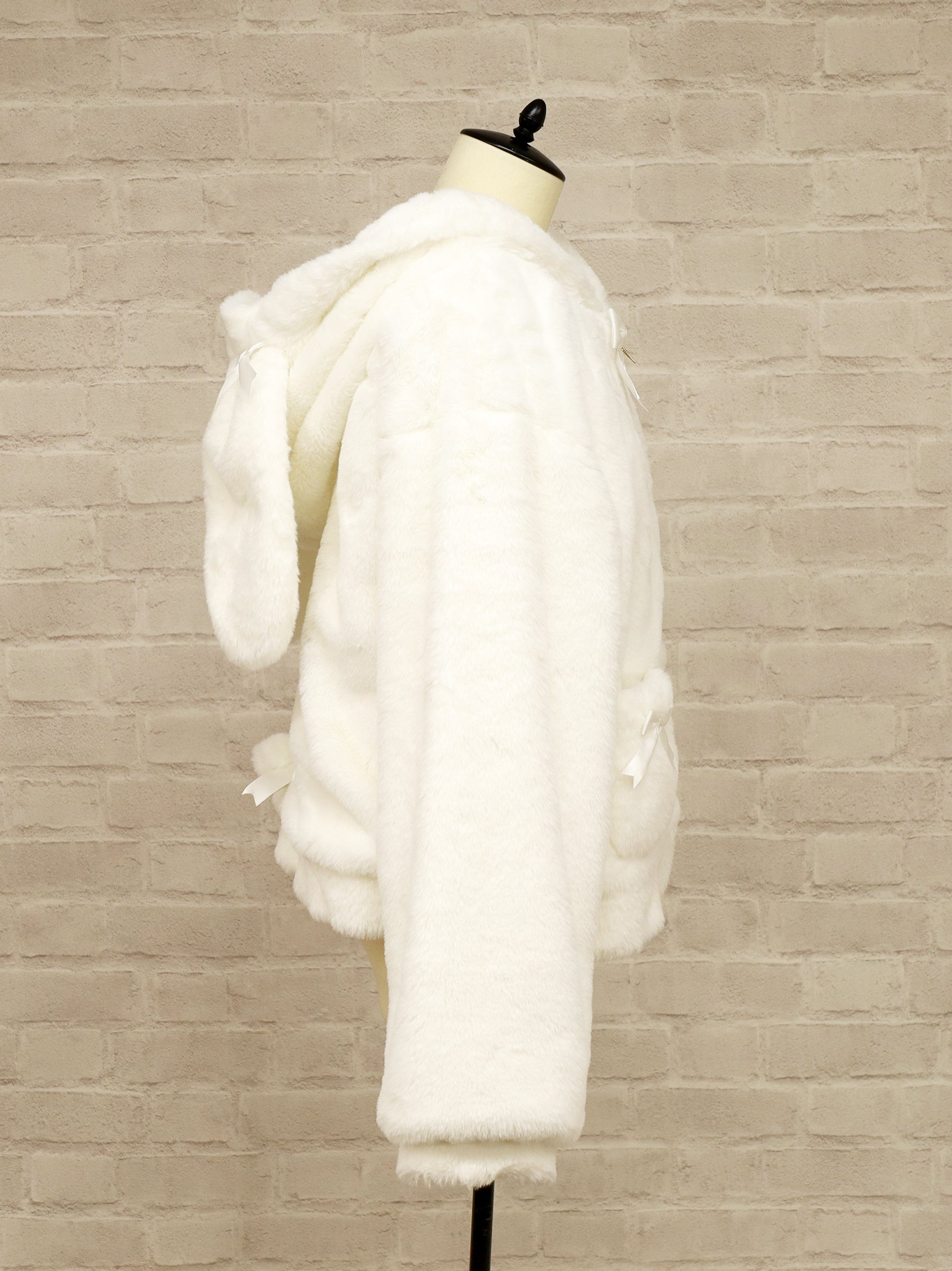 うさみみファーアウター ｜Amavel（アマベル）公式サイト