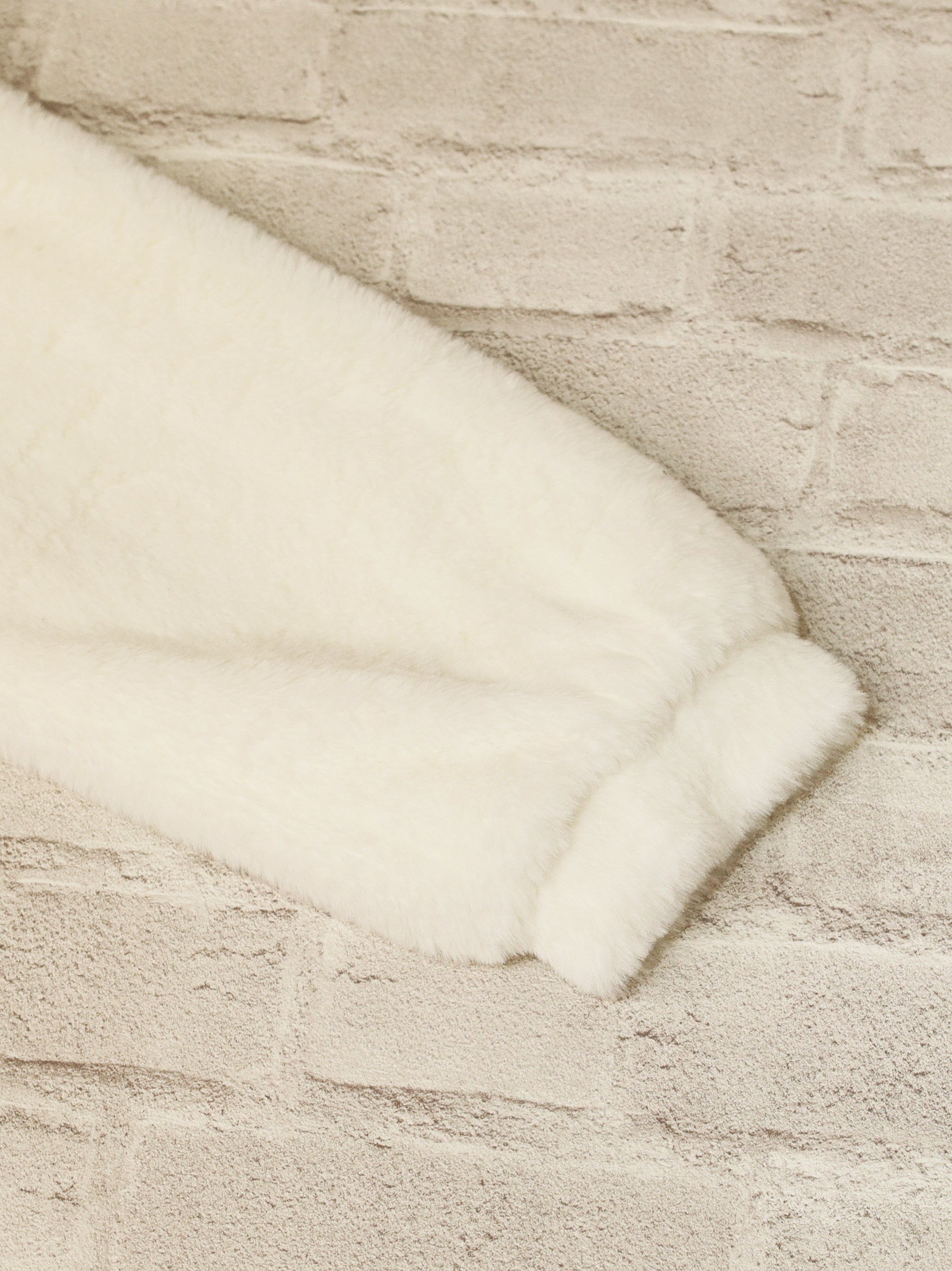 うさみみファーアウター ｜Amavel（アマベル）公式サイト