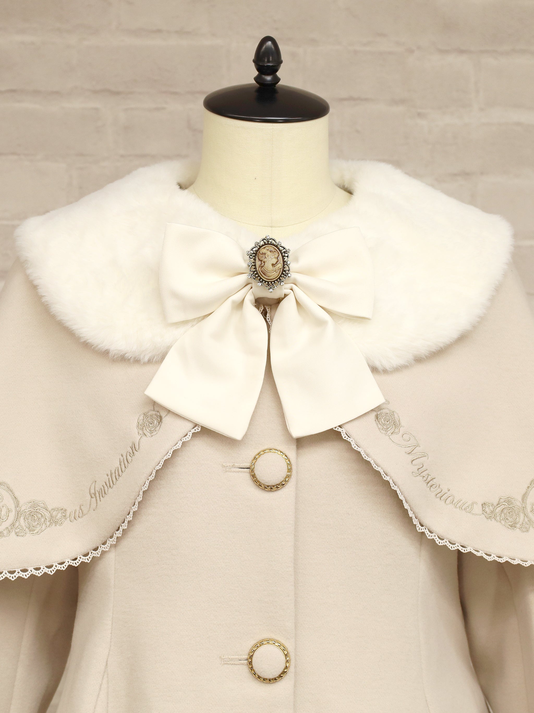 Rosette Doll ケープ付ショートコート – Amavel（アマベル）公式サイト