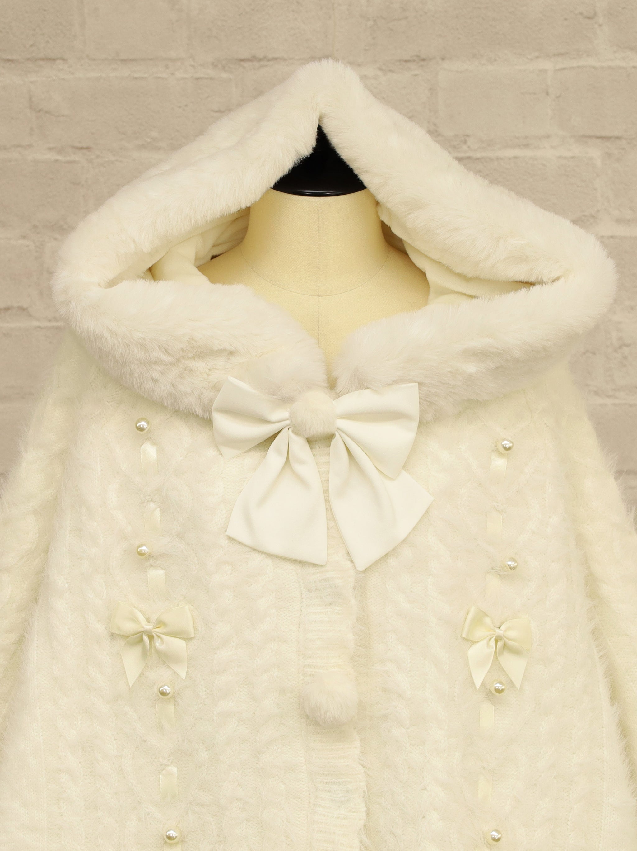 ハートケーブル編みニットポンチョ – Amavel（アマベル）公式サイト