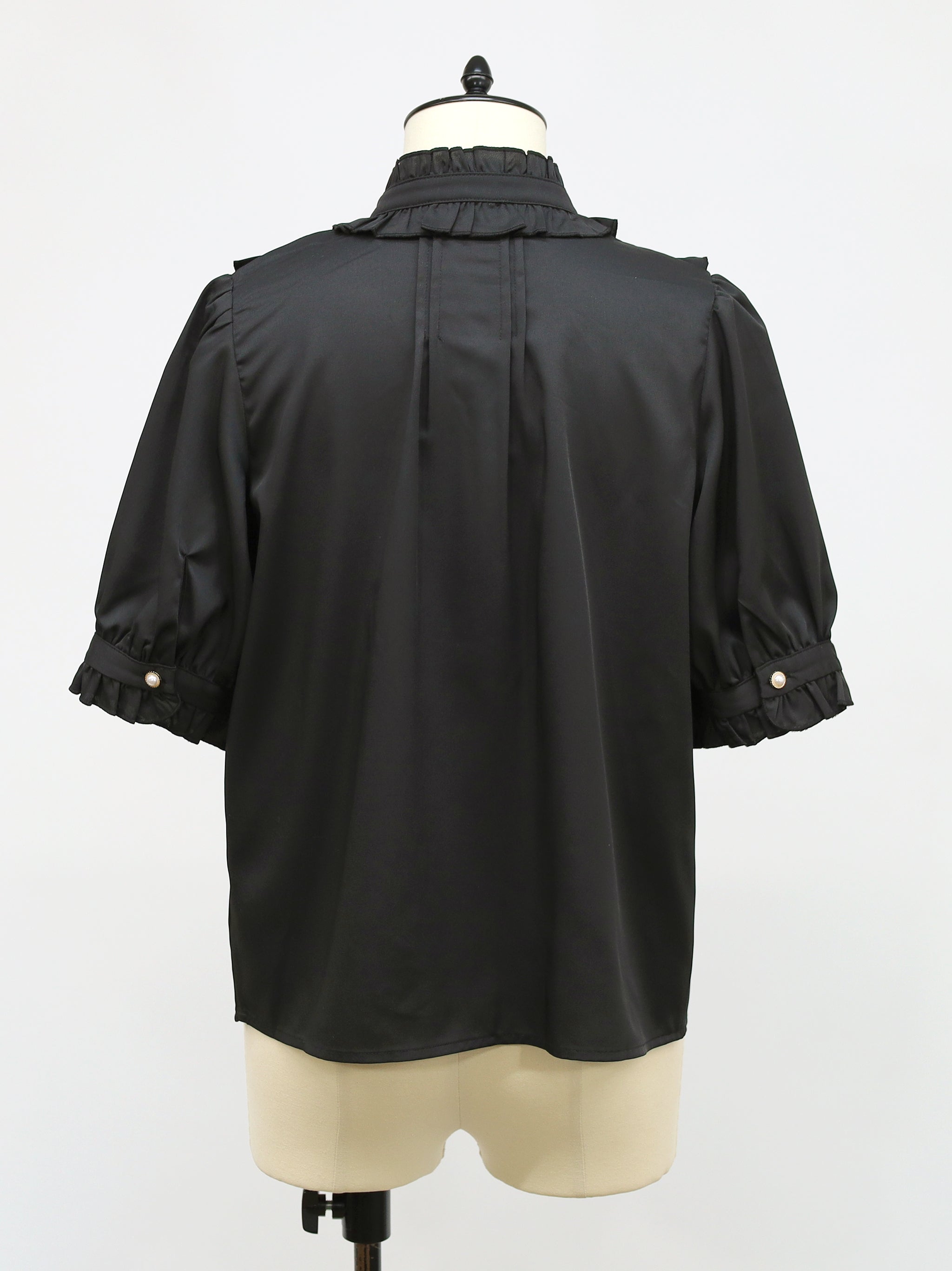 ヨーク切替スタンドフリル半袖ブラウス ｜Amavel（アマベル）公式サイト