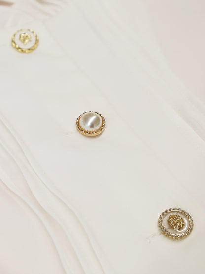 アソートボタンペプラムブラウス ｜Amavel（アマベル）公式サイト