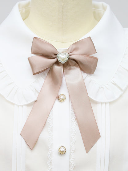 ハートビジューリボンブラウス ｜Amavel（アマベル）公式サイト