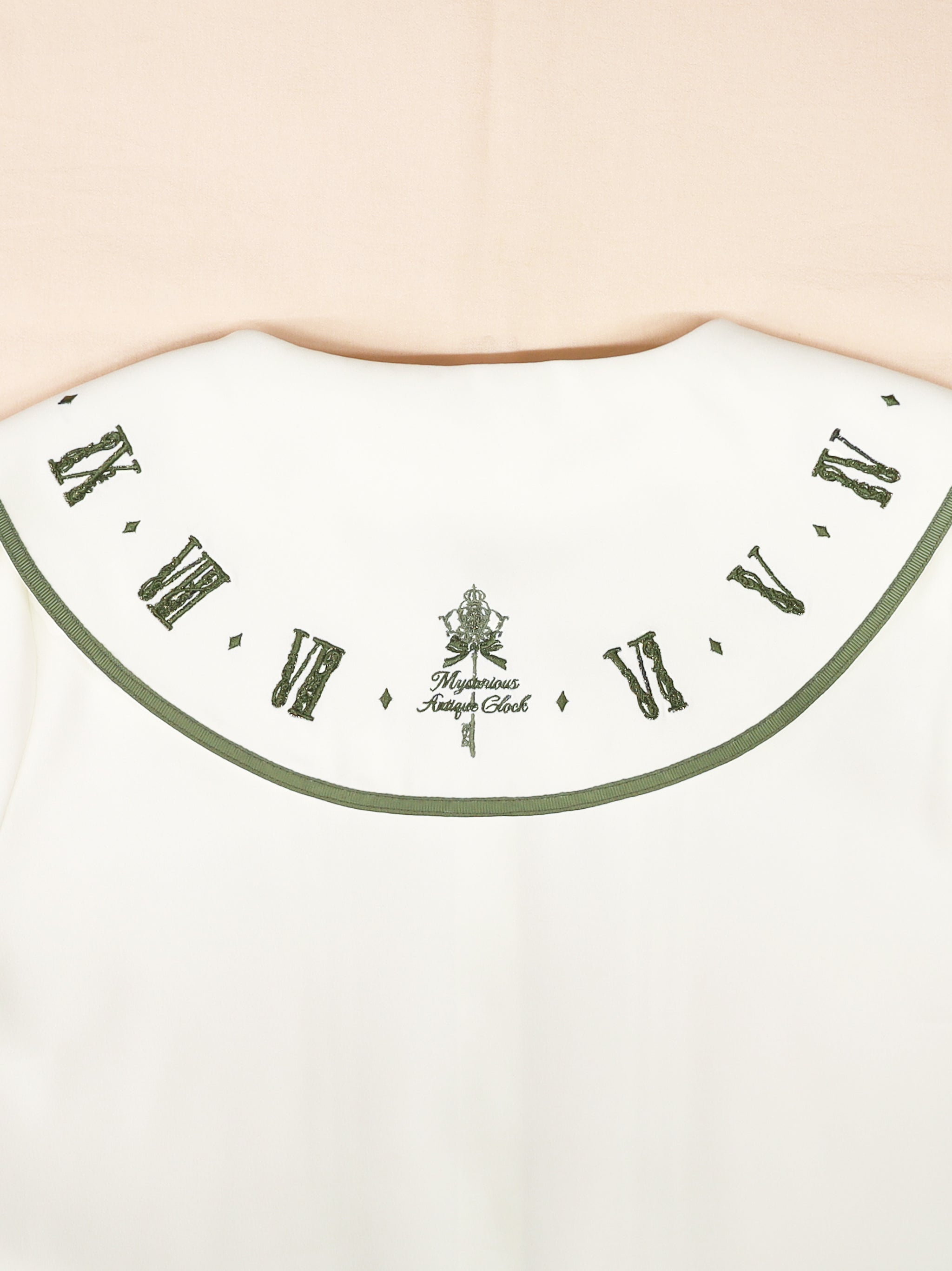 Antique Clock ブラウス ｜Amavel（アマベル）公式サイト