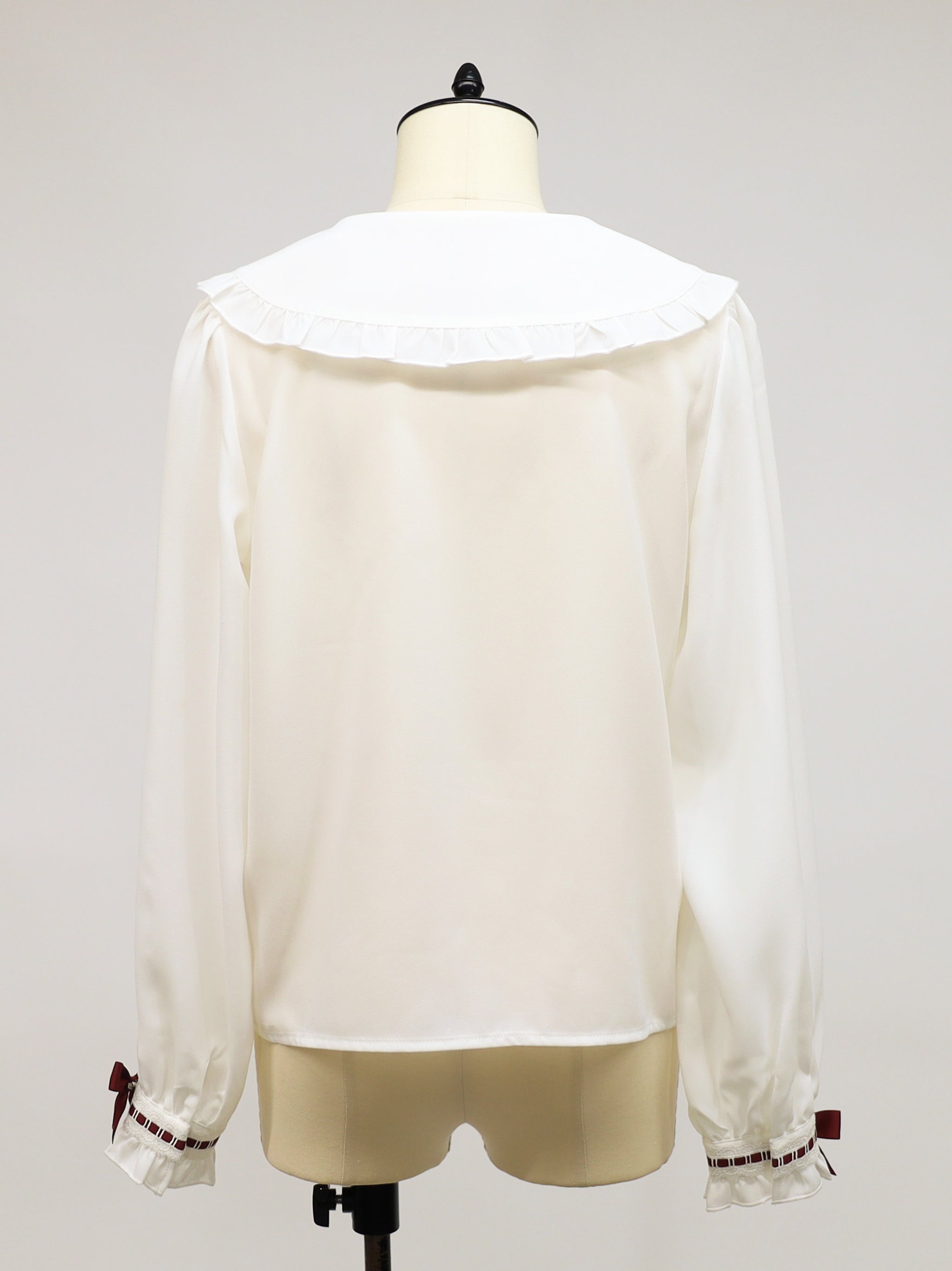 Classical Ladder Lace ブラウス ｜Amavel（アマベル）公式サイト