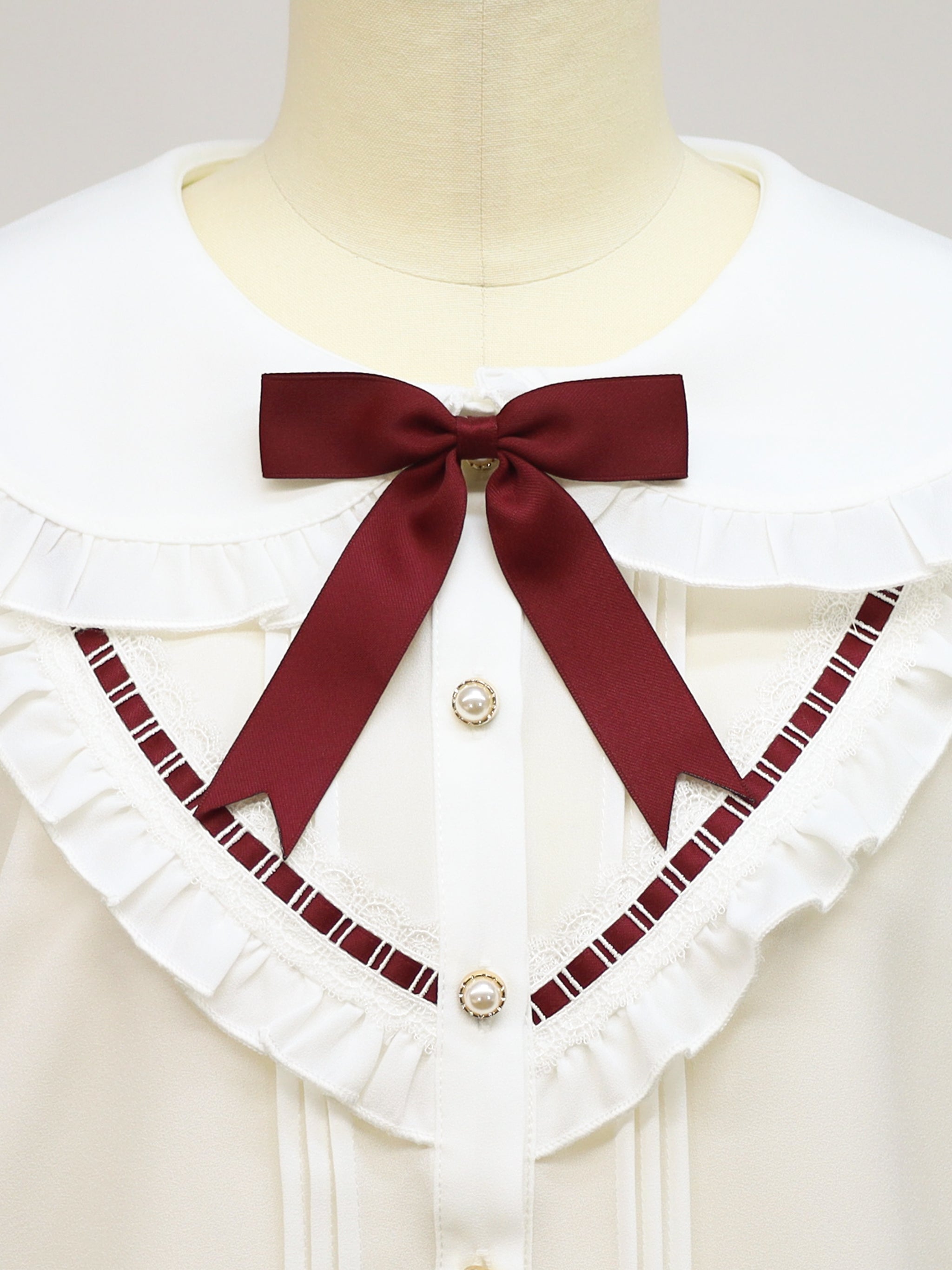 Classical Ladder Lace ブラウス ｜Amavel（アマベル）公式サイト