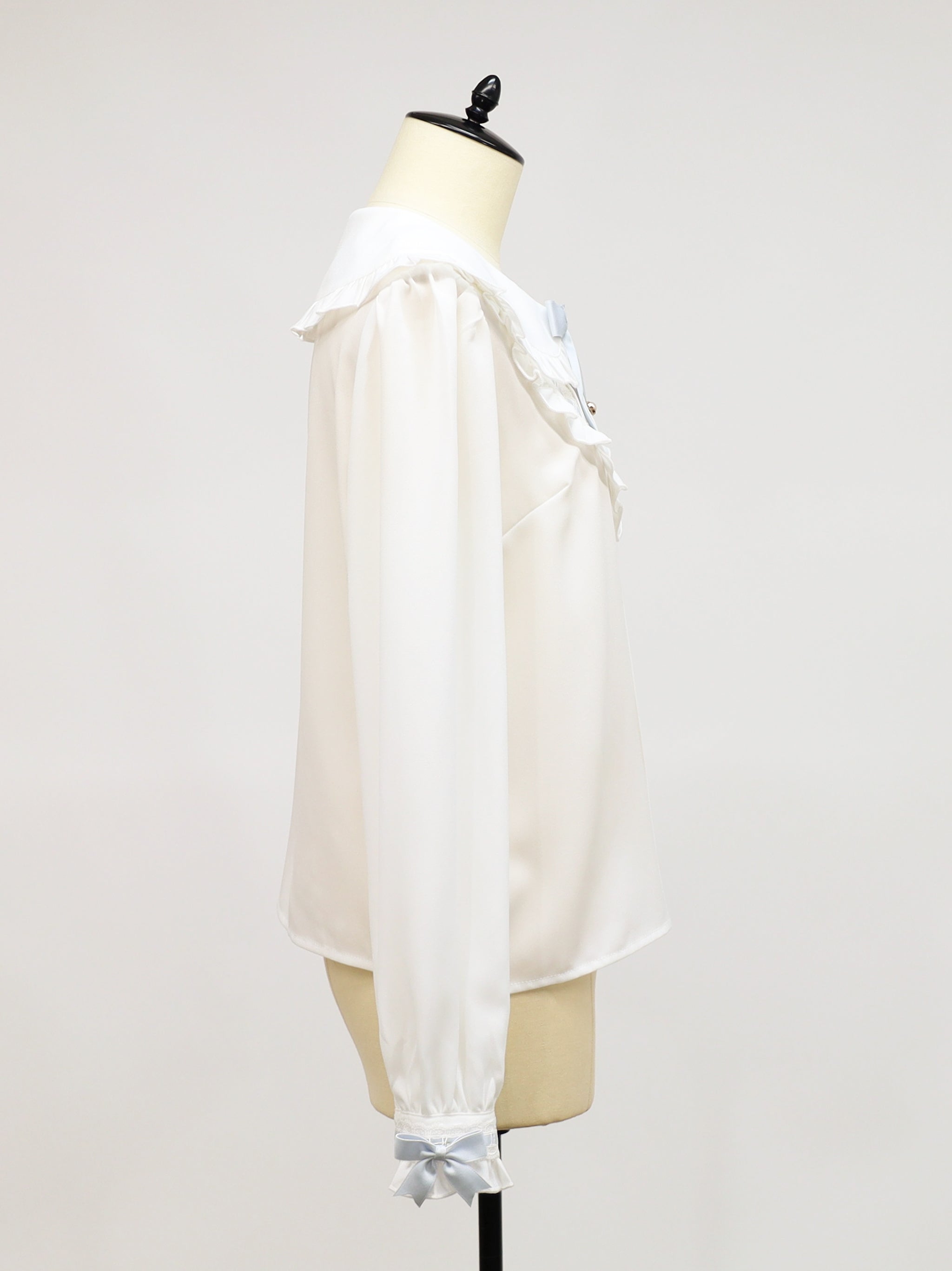 Classical Ladder Lace ブラウス ｜Amavel（アマベル）公式サイト