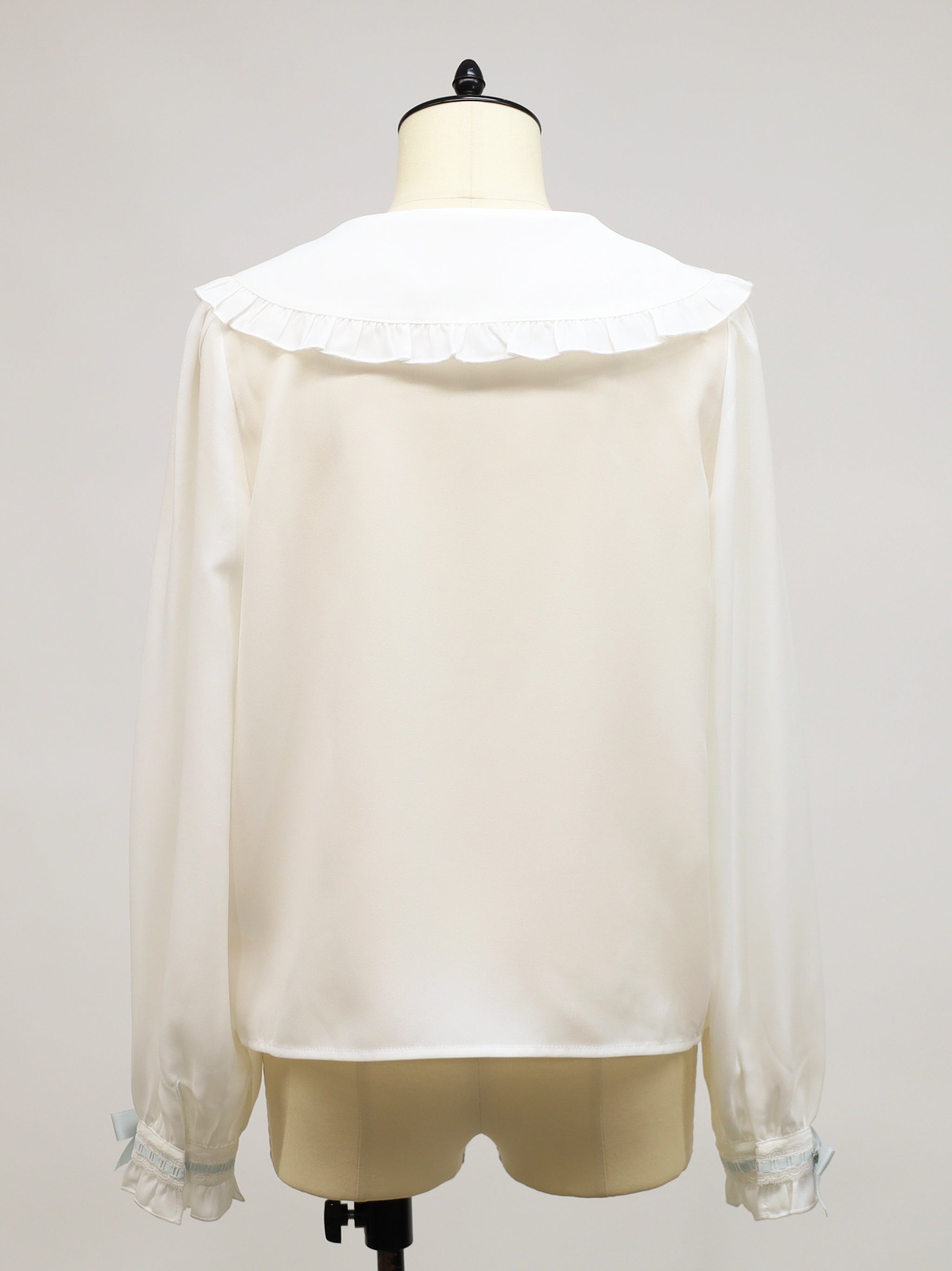 Classical Ladder Lace ブラウス ｜Amavel（アマベル）公式サイト