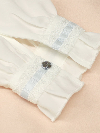 Classical Ladder Lace ブラウス ｜Amavel（アマベル）公式サイト