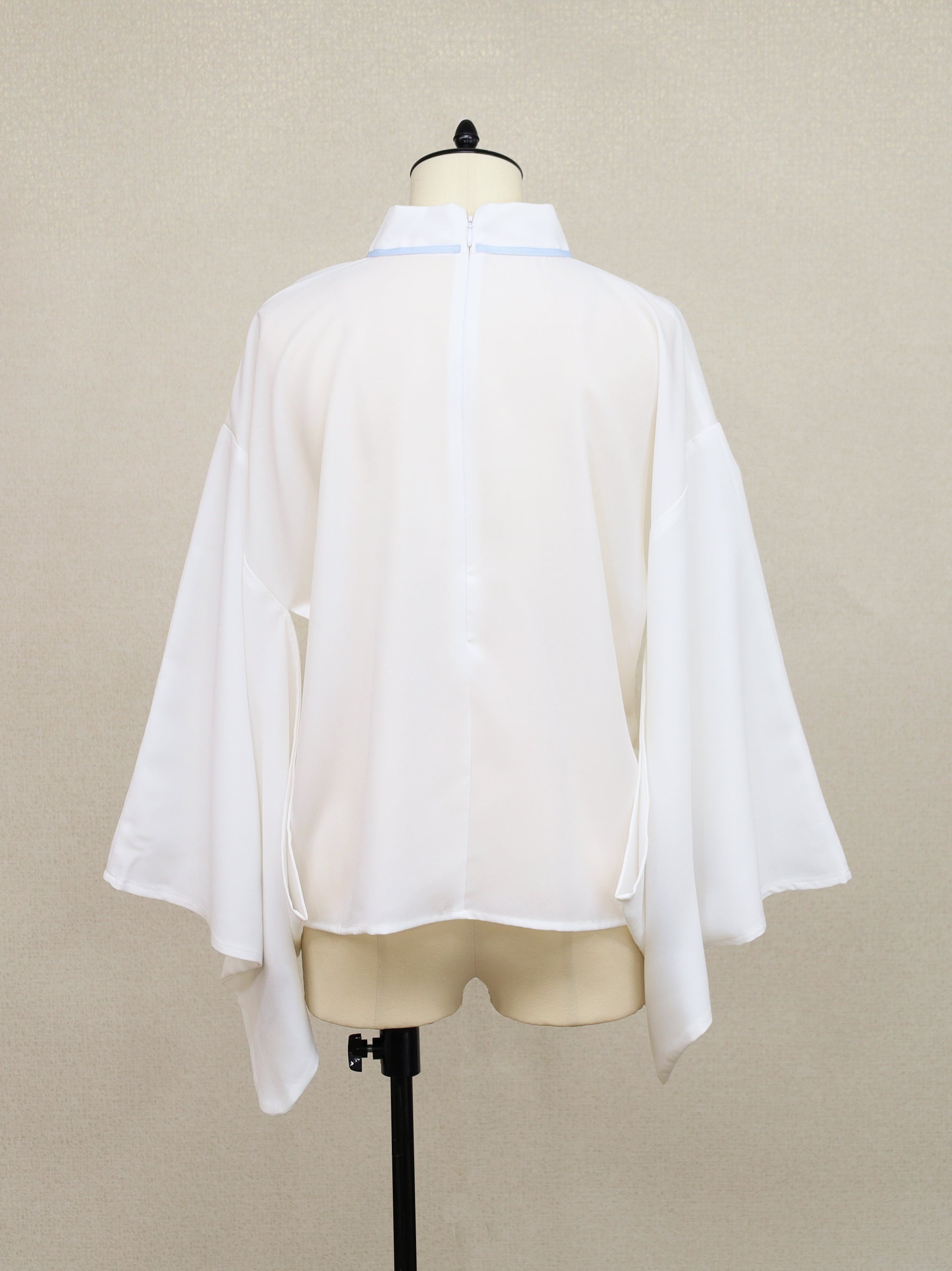 手まり遊びとシマエナガ 和風ブラウス ｜Amavel（アマベル）公式サイト