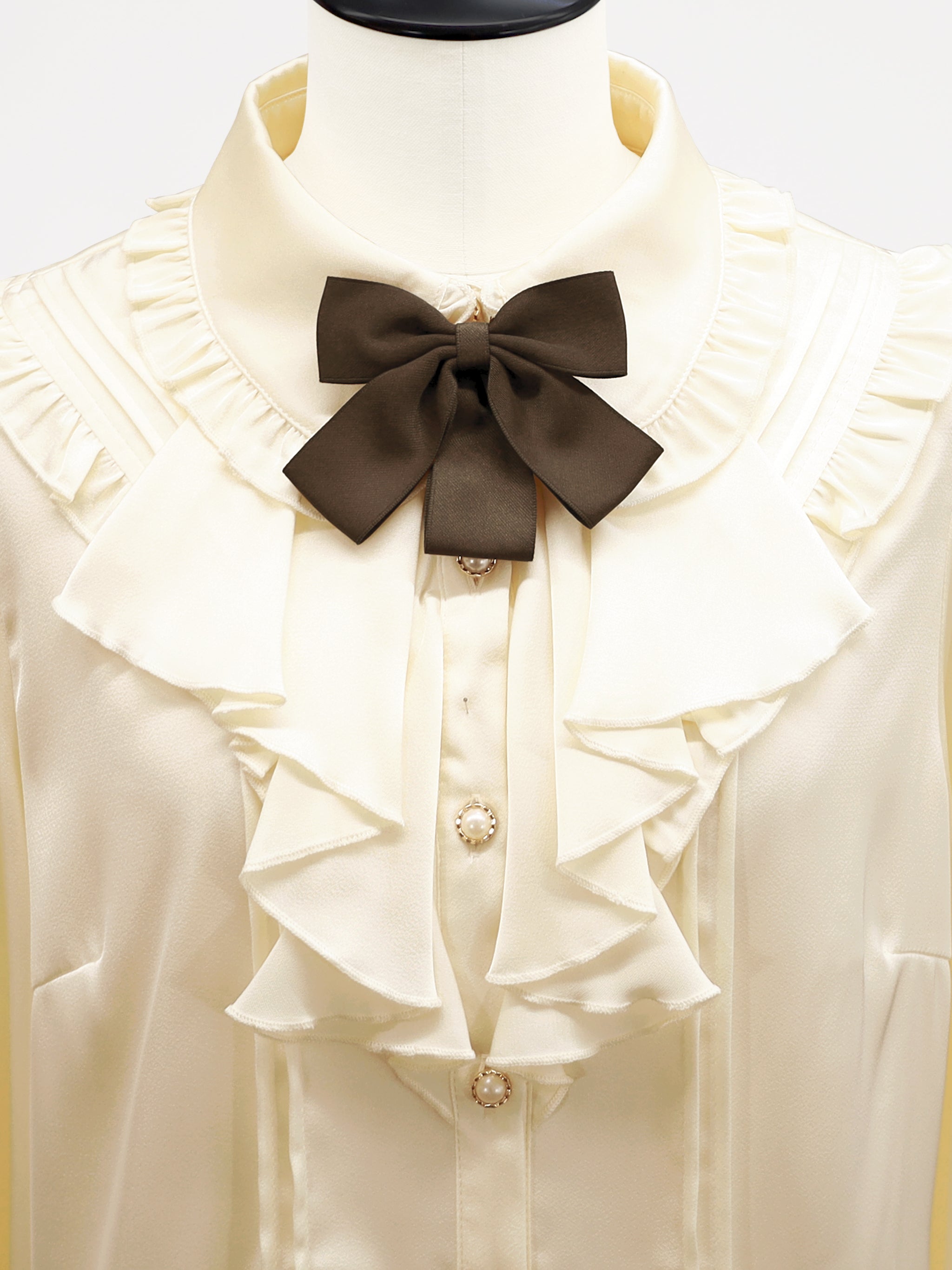 Antique Doll カスケードフリルブラウス – Amavel（アマベル）公式サイト