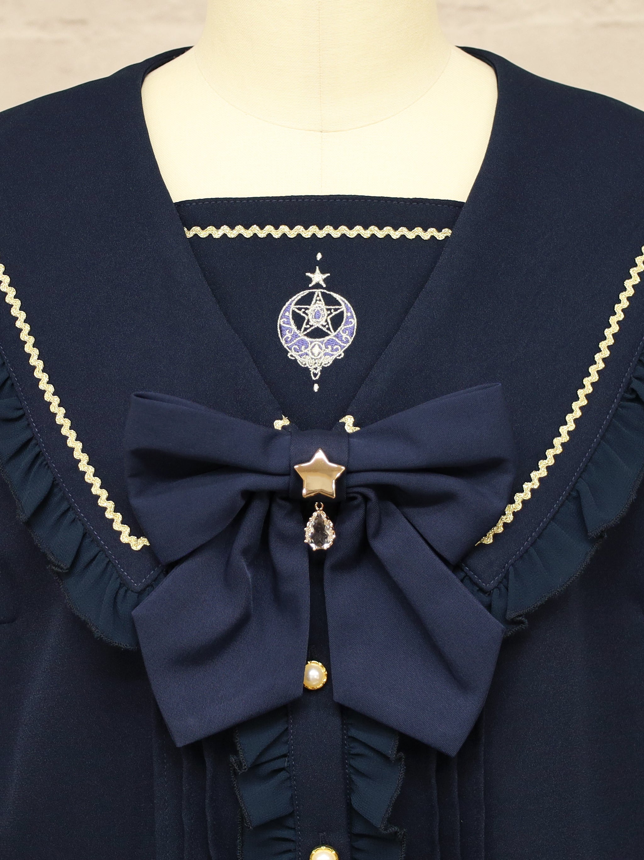 Mysterious Constellation ブラウス – Amavel（アマベル）公式サイト