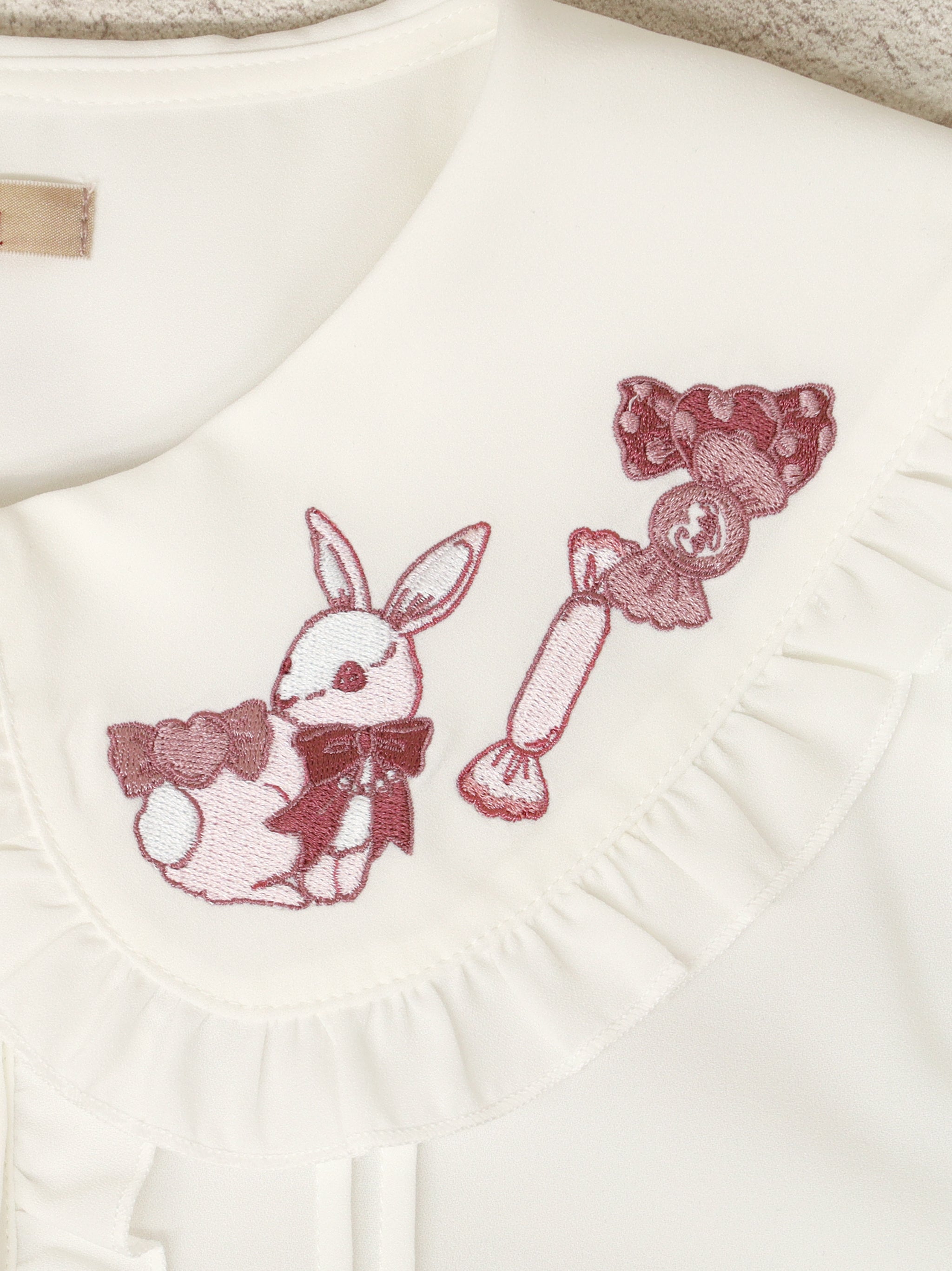 Candy Rabbit リボンブラウス ｜Amavel（アマベル）公式サイト