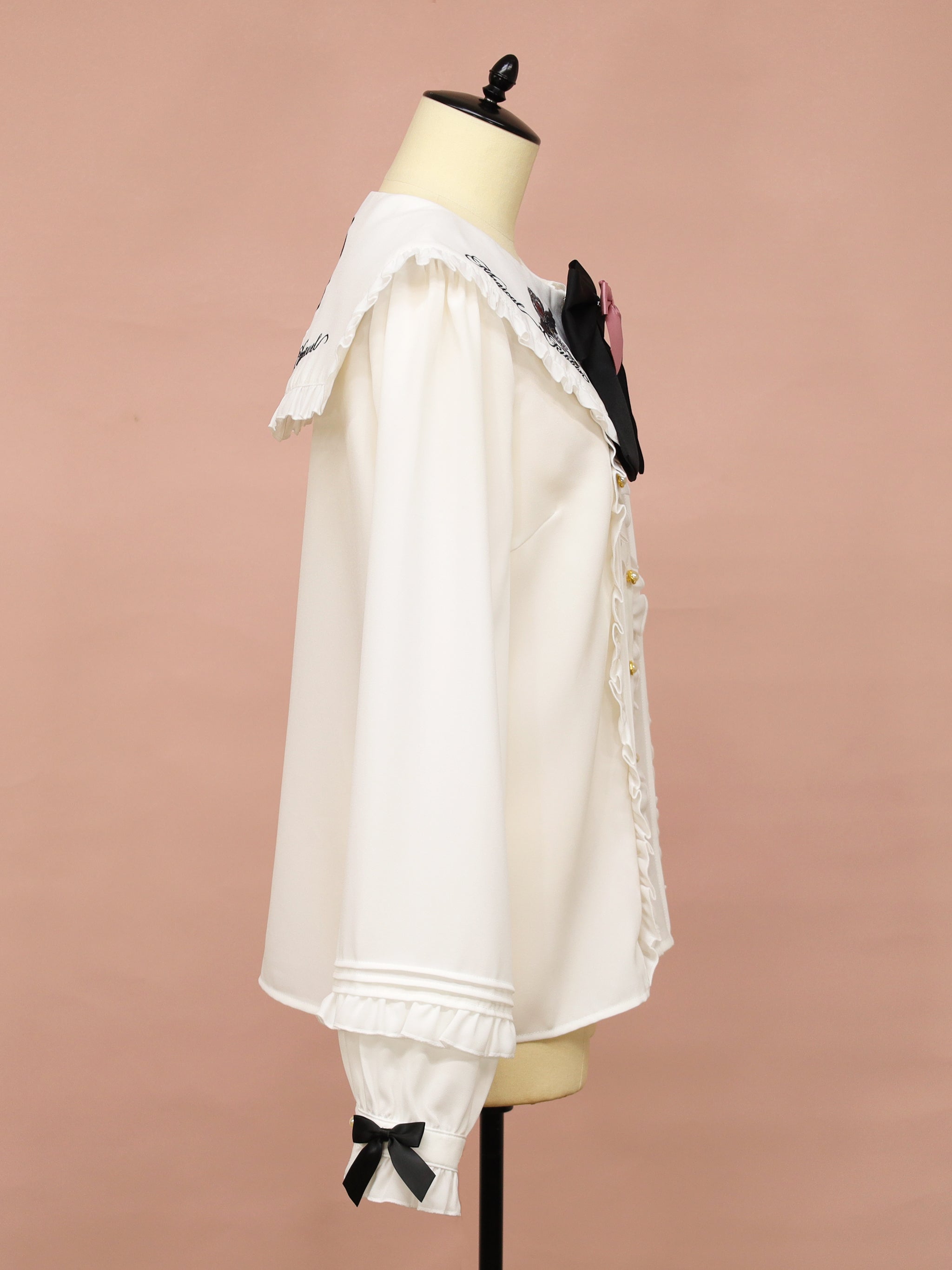 Magical Ribbon フリルブラウス ｜Amavel（アマベル）公式サイト