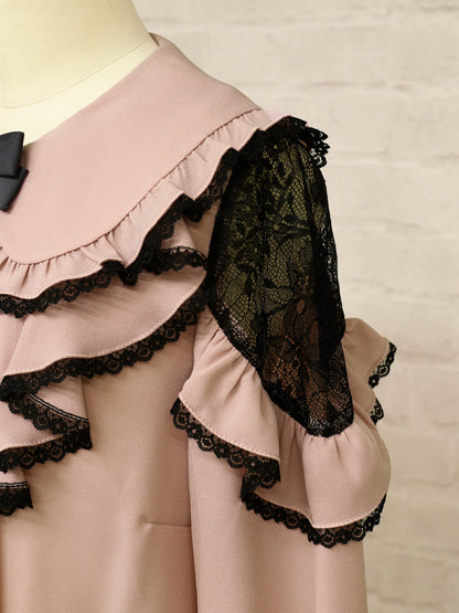 【メンバーズセール対象】バイカラーレースラッフルブラウス ｜Amavel（アマベル）公式サイト