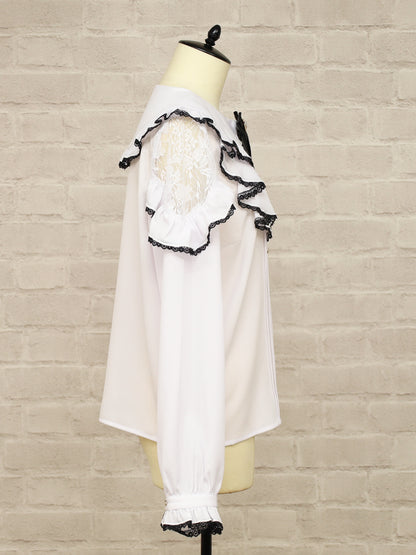 【メンバーズセール対象】バイカラーレースラッフルブラウス ｜Amavel（アマベル）公式サイト