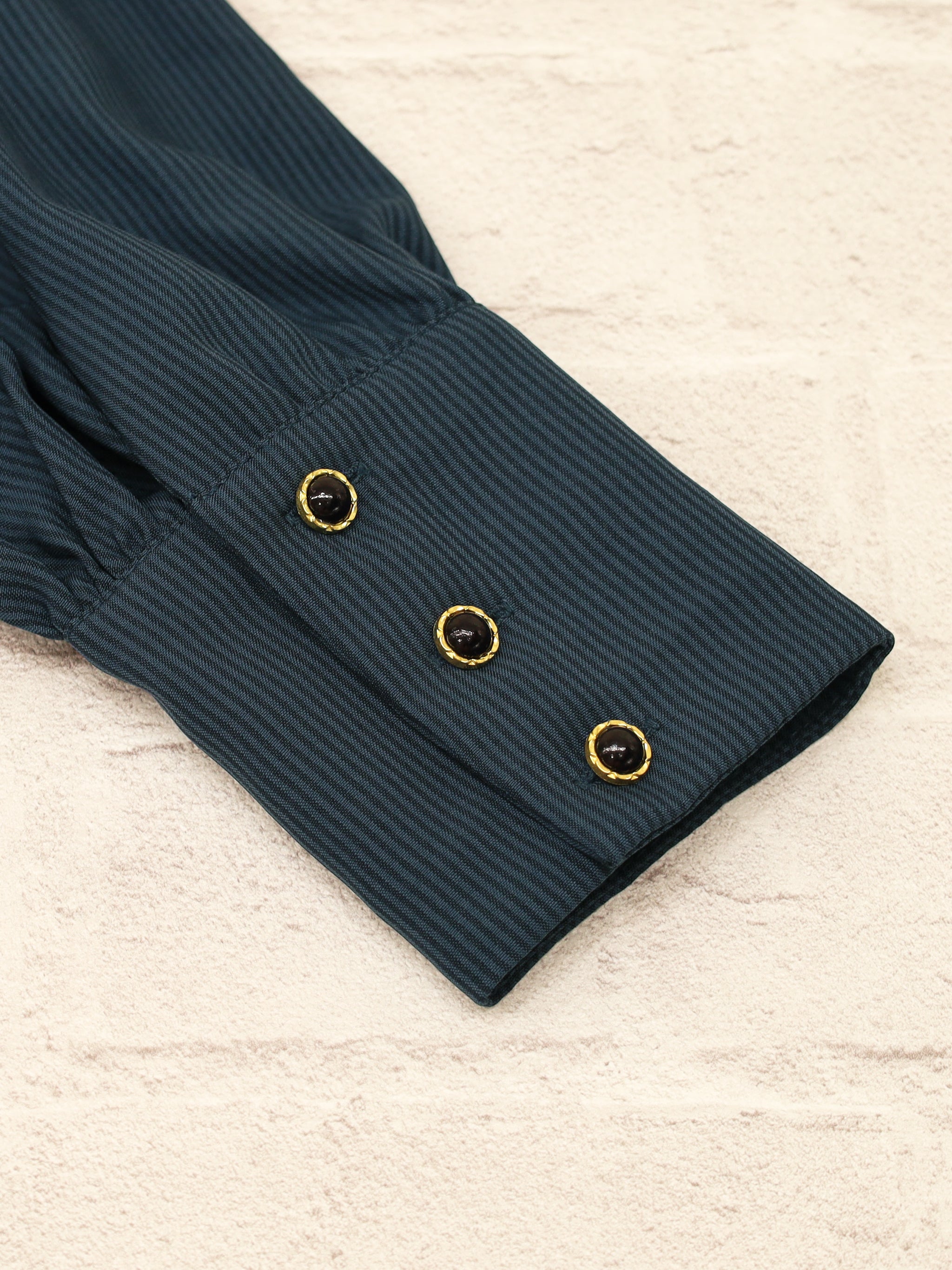 【メンバーズセール対象】Mysterious Chandelier ブラウス ｜Amavel（アマベル）公式サイト