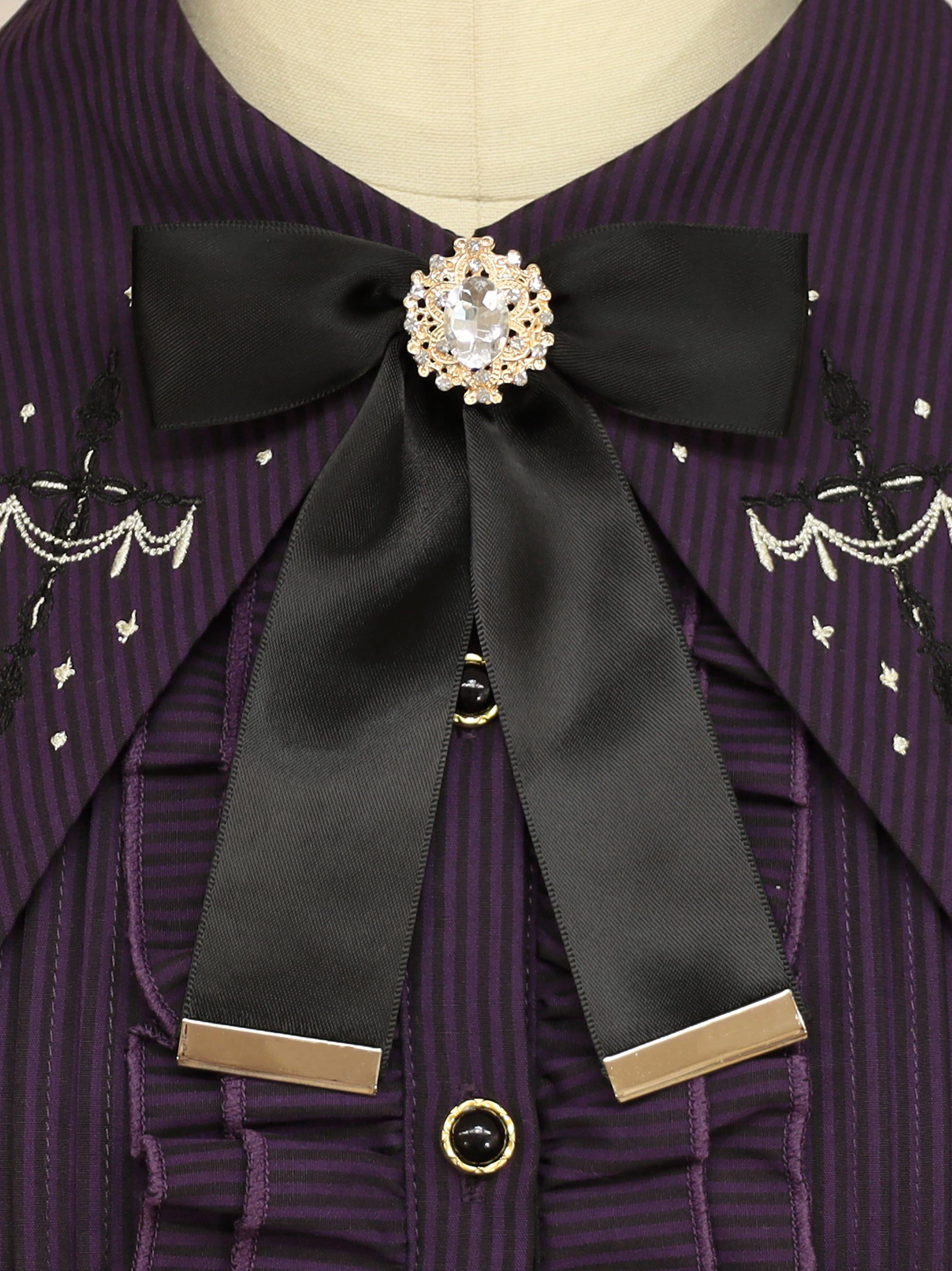 【メンバーズセール対象】Mysterious Chandelier ブラウス ｜Amavel（アマベル）公式サイト