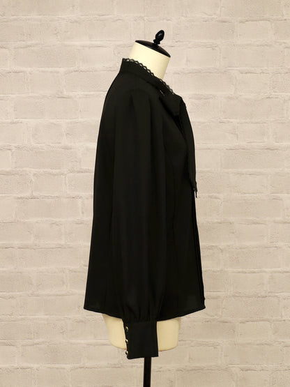 【メンバーズセール対象】レーストリミングボウタイブラウス ｜Amavel（アマベル）公式サイト