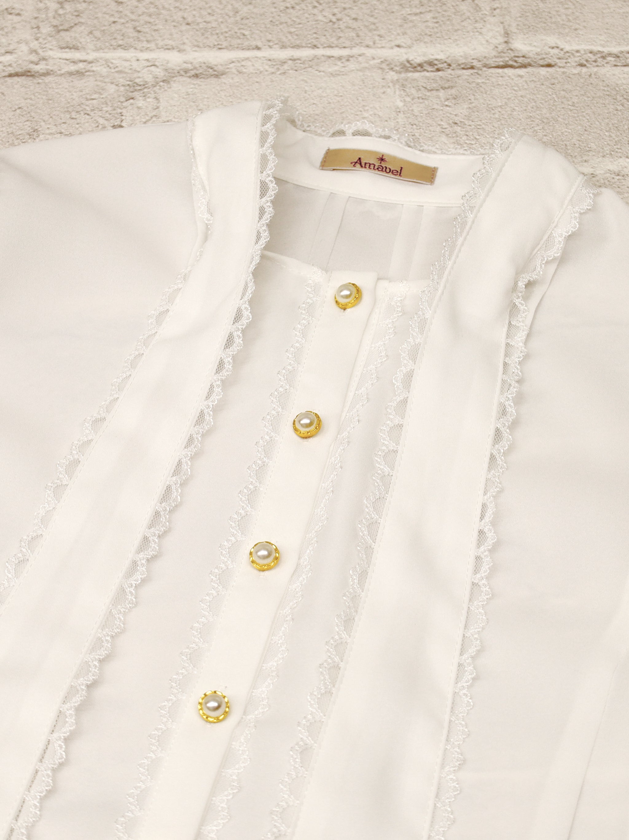 【メンバーズセール対象】レーストリミングボウタイブラウス ｜Amavel（アマベル）公式サイト