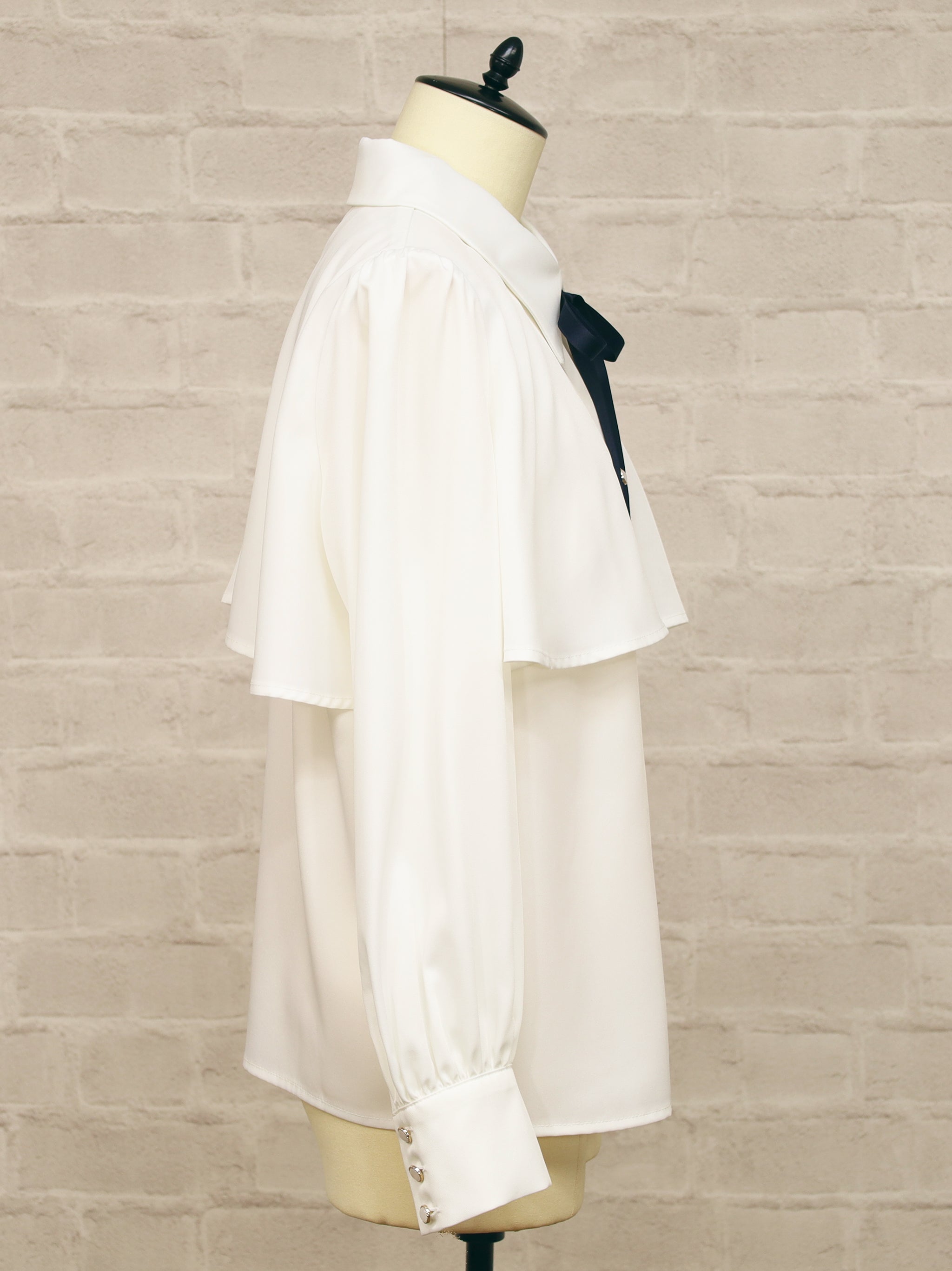 ケープ風リボンタイブラウス ｜Amavel（アマベル）公式サイト