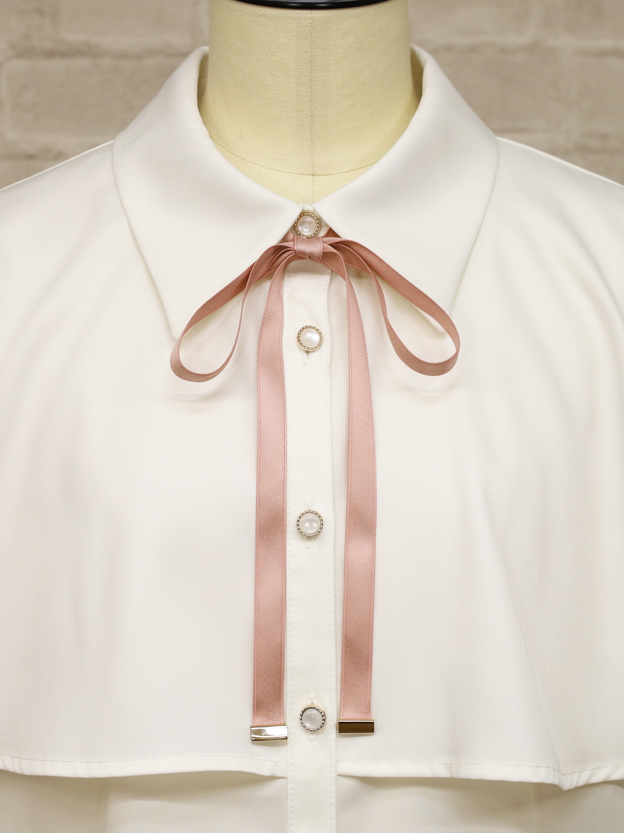 ケープ風リボンタイブラウス ｜Amavel（アマベル）公式サイト