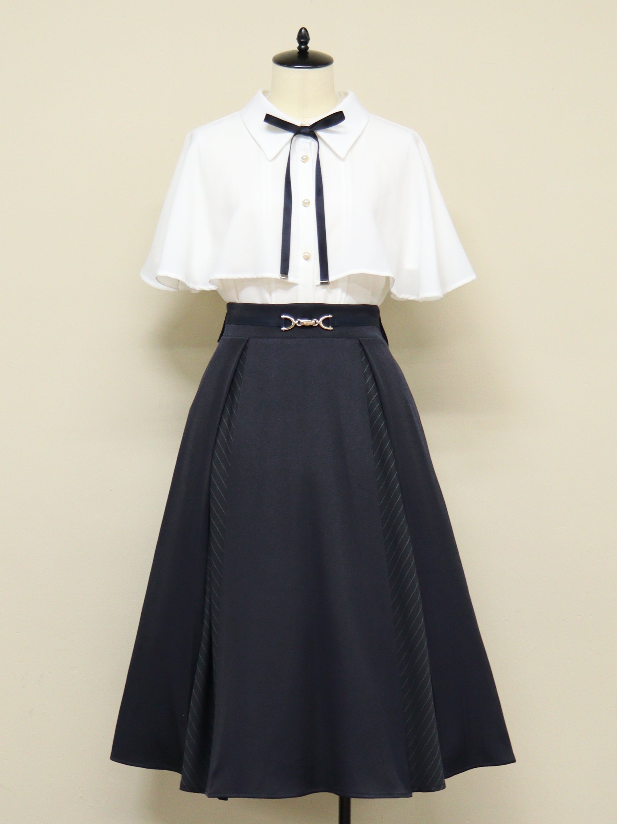 マチ切替ストライプミドル丈スカート ネイビー（Navy） FREE ｜Amavel（アマベル）公式サイト