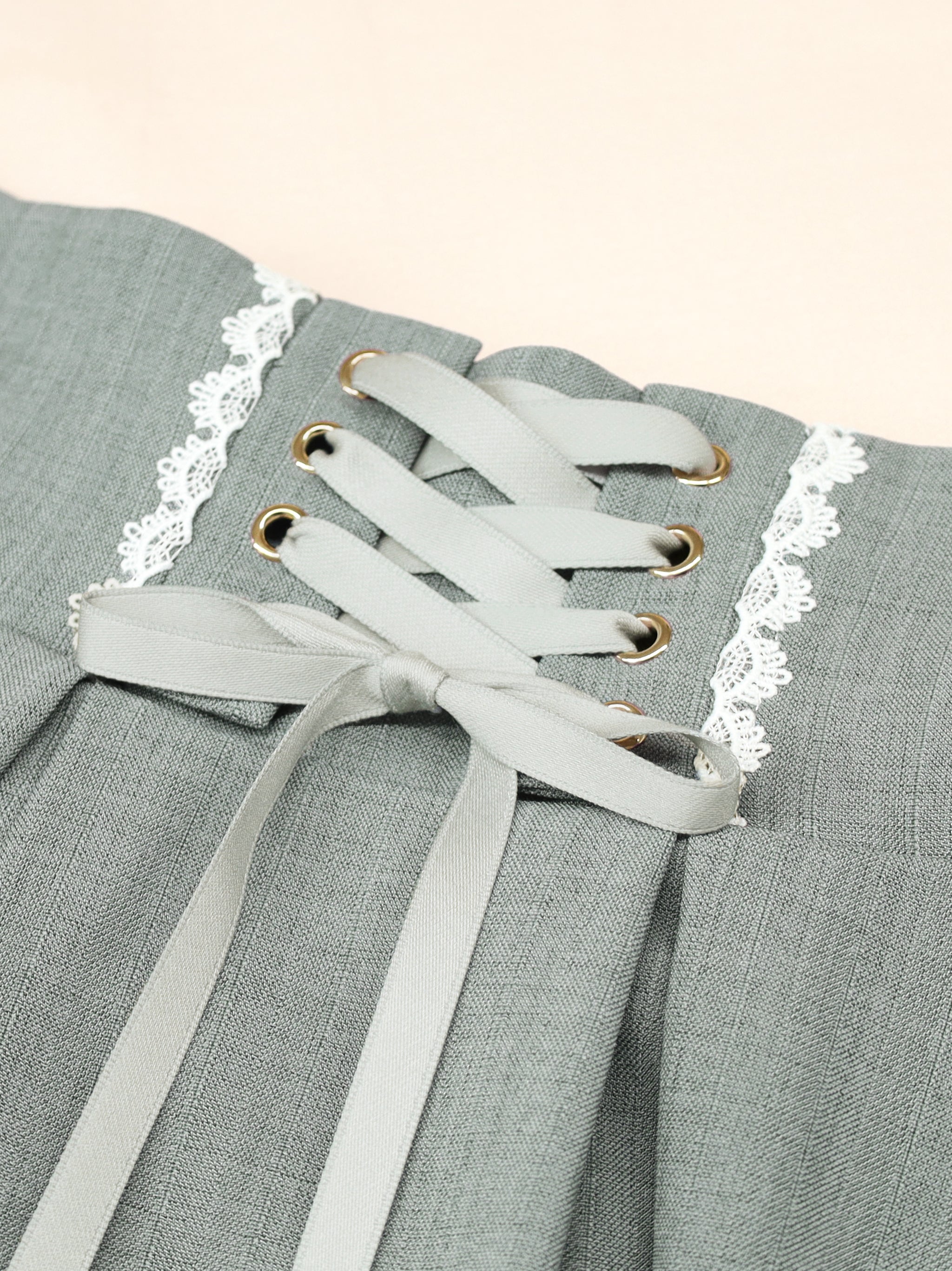 アマベル、Classical Doll ミドル丈スカート グレー＆ブラウス メンバーズセール対象】Classical Doll ミドル丈スカート – Amavel