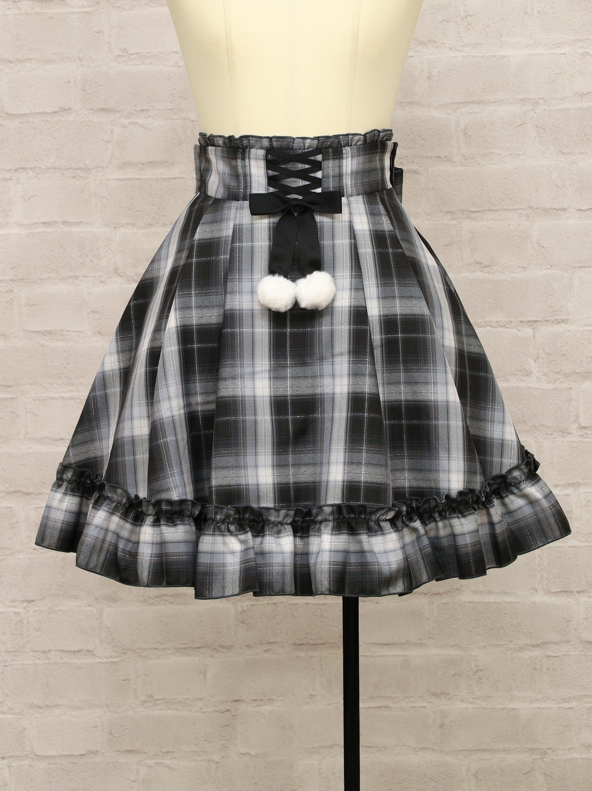 ファーポン付チェックフリルスカート ブラック（Black） FREE ｜Amavel（アマベル）公式サイト