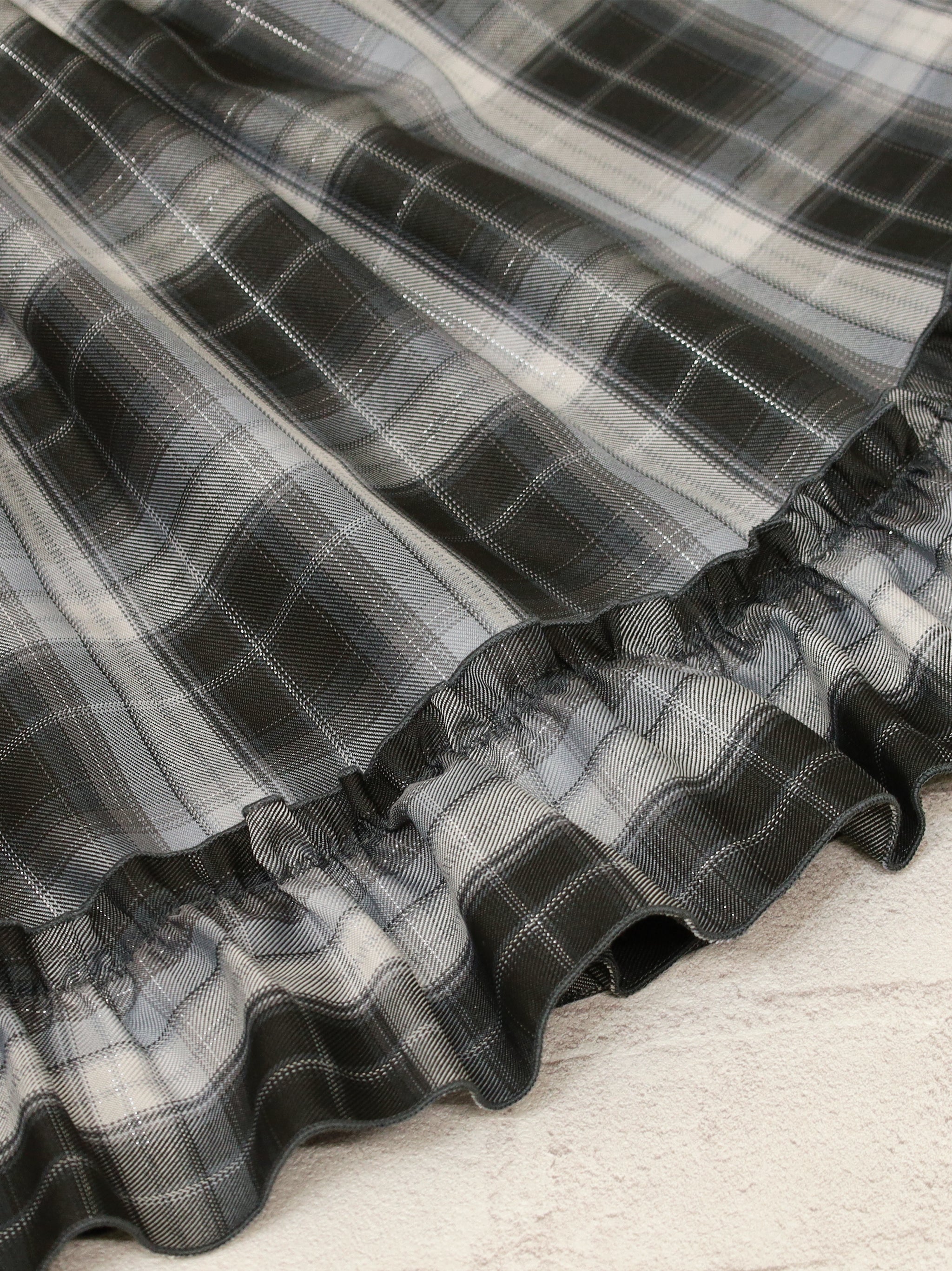 ファーポン付チェックフリルスカート ｜Amavel（アマベル）公式サイト