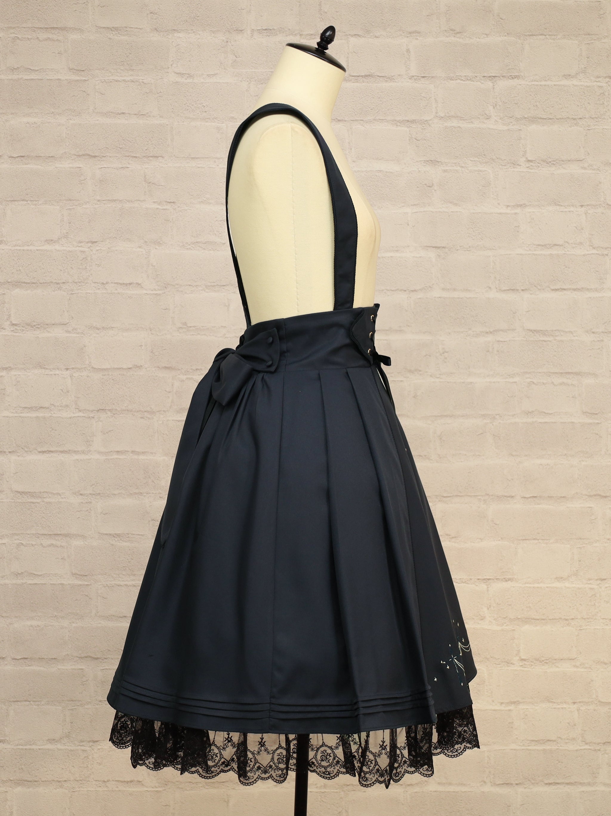 【メンバーズセール対象】Mysterious Chandelier スカート ｜Amavel（アマベル）公式サイト