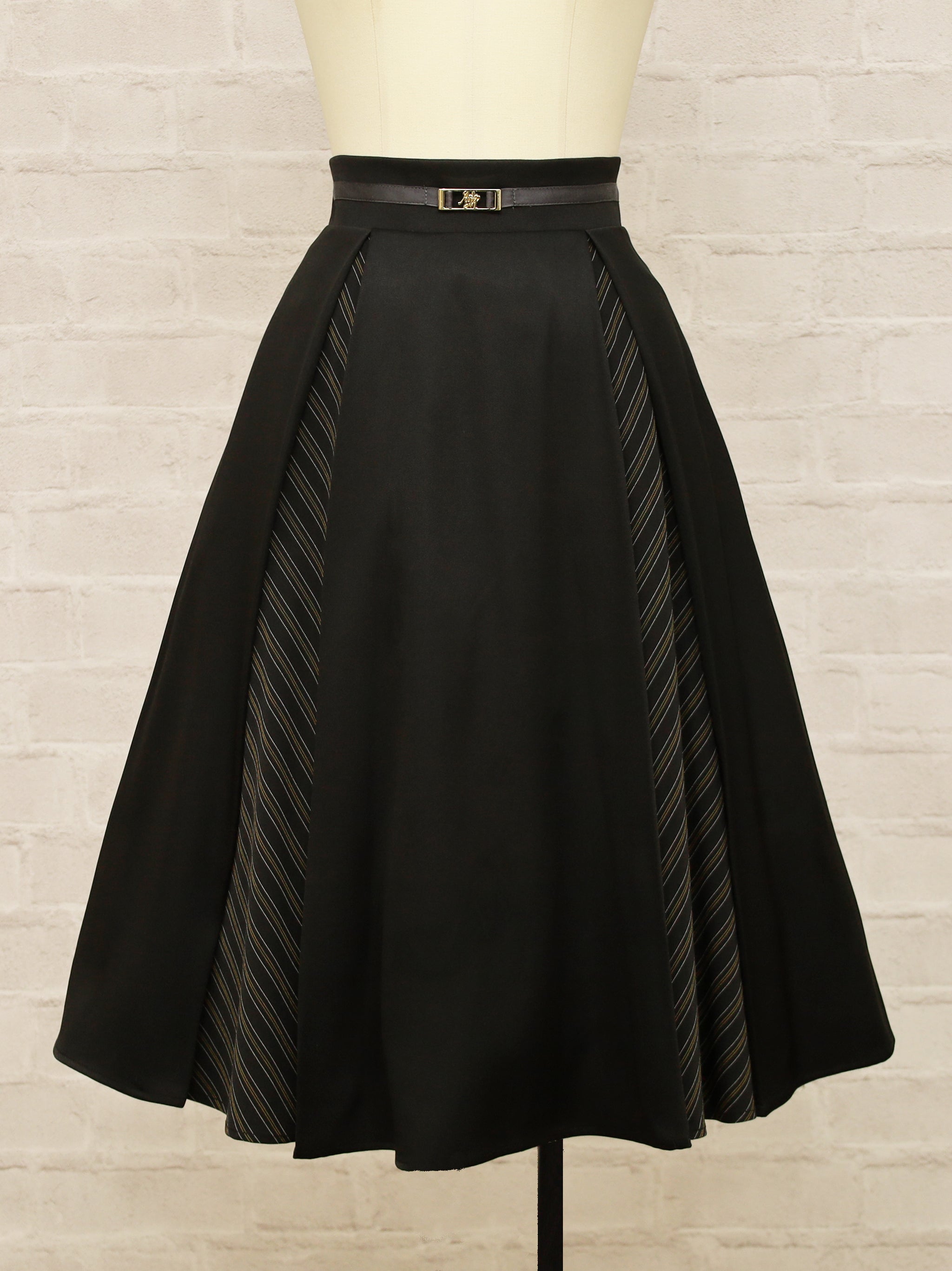 マチ切替ストライプミドル丈スカート ブラック（Black） FREE ｜Amavel（アマベル）公式サイト