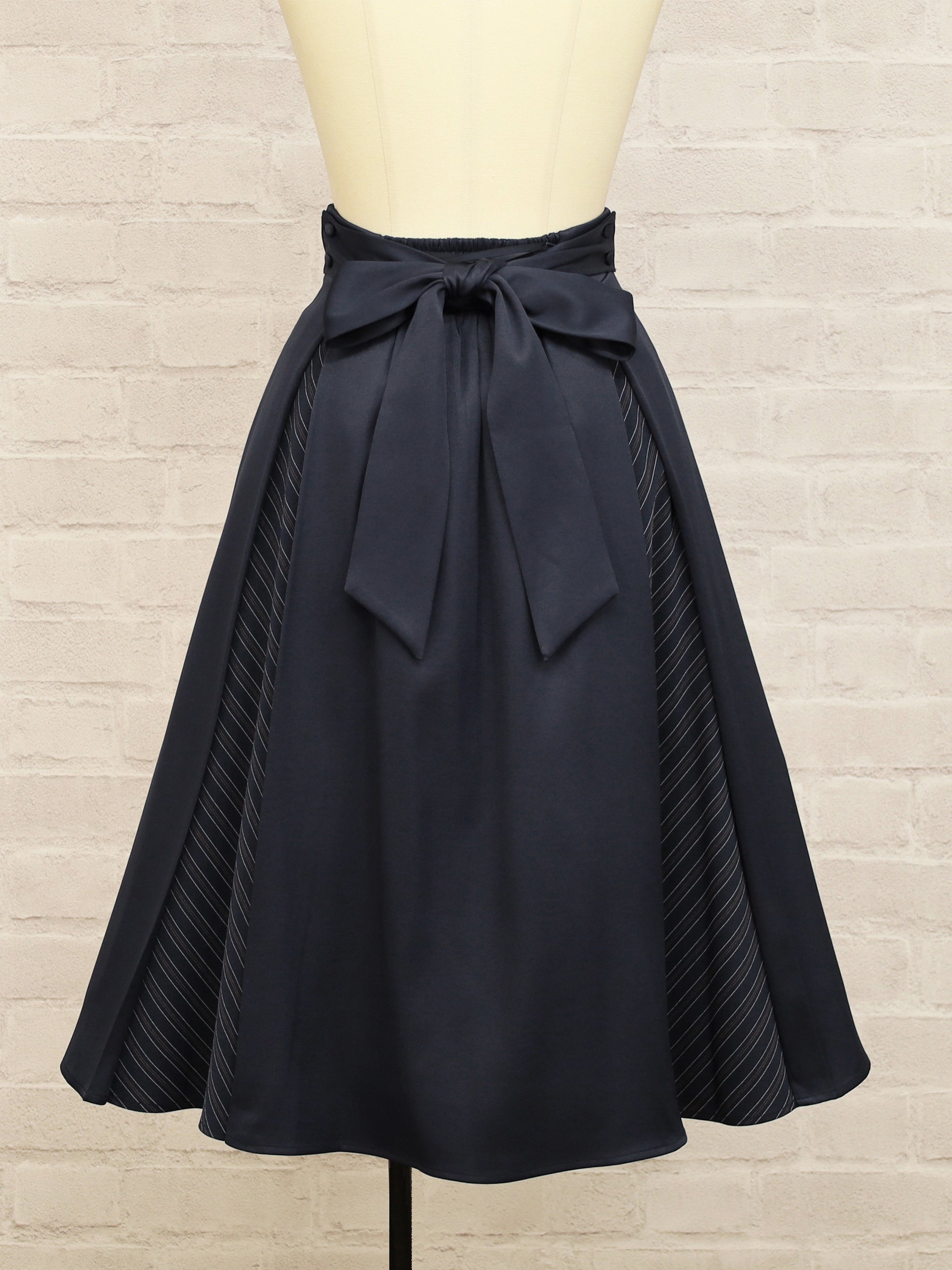 美品☆希少サイズ4☆アディアム　ベルテッドAラインスカート　21年モデル ADEAM アディアム ベルテッドAラインスカート