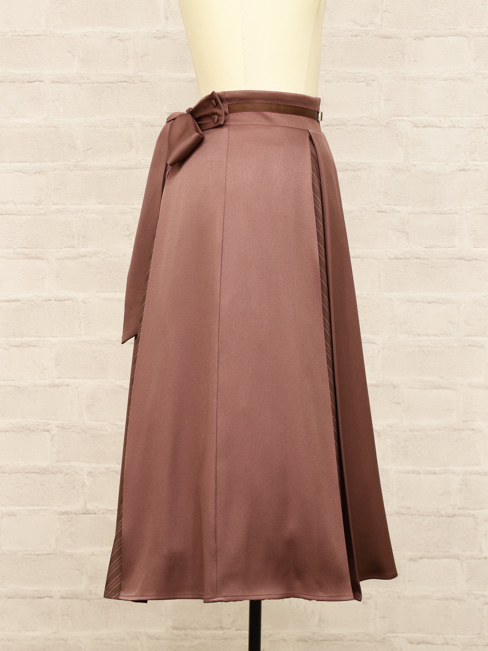 マチ切替ストライプミドル丈スカート ｜Amavel（アマベル）公式サイト