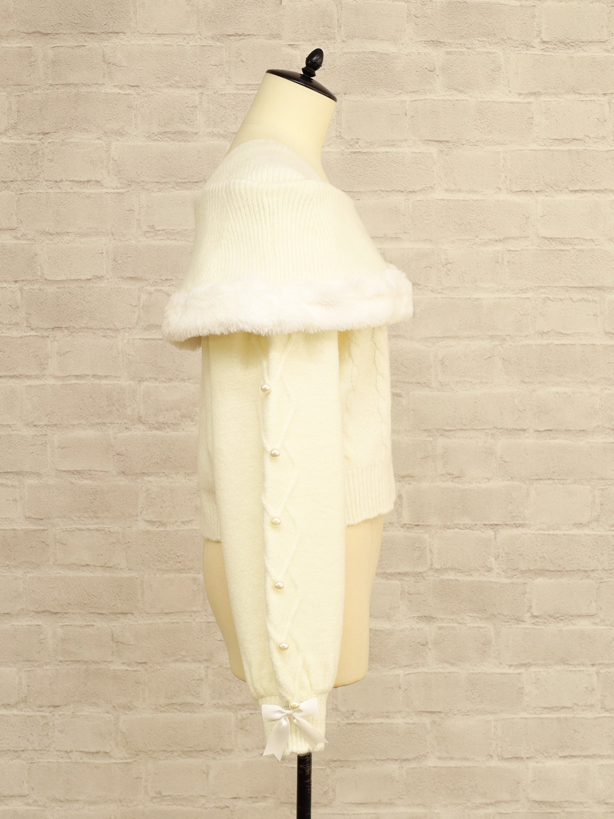 ファーケープオフショルニット ｜Amavel（アマベル）公式サイト