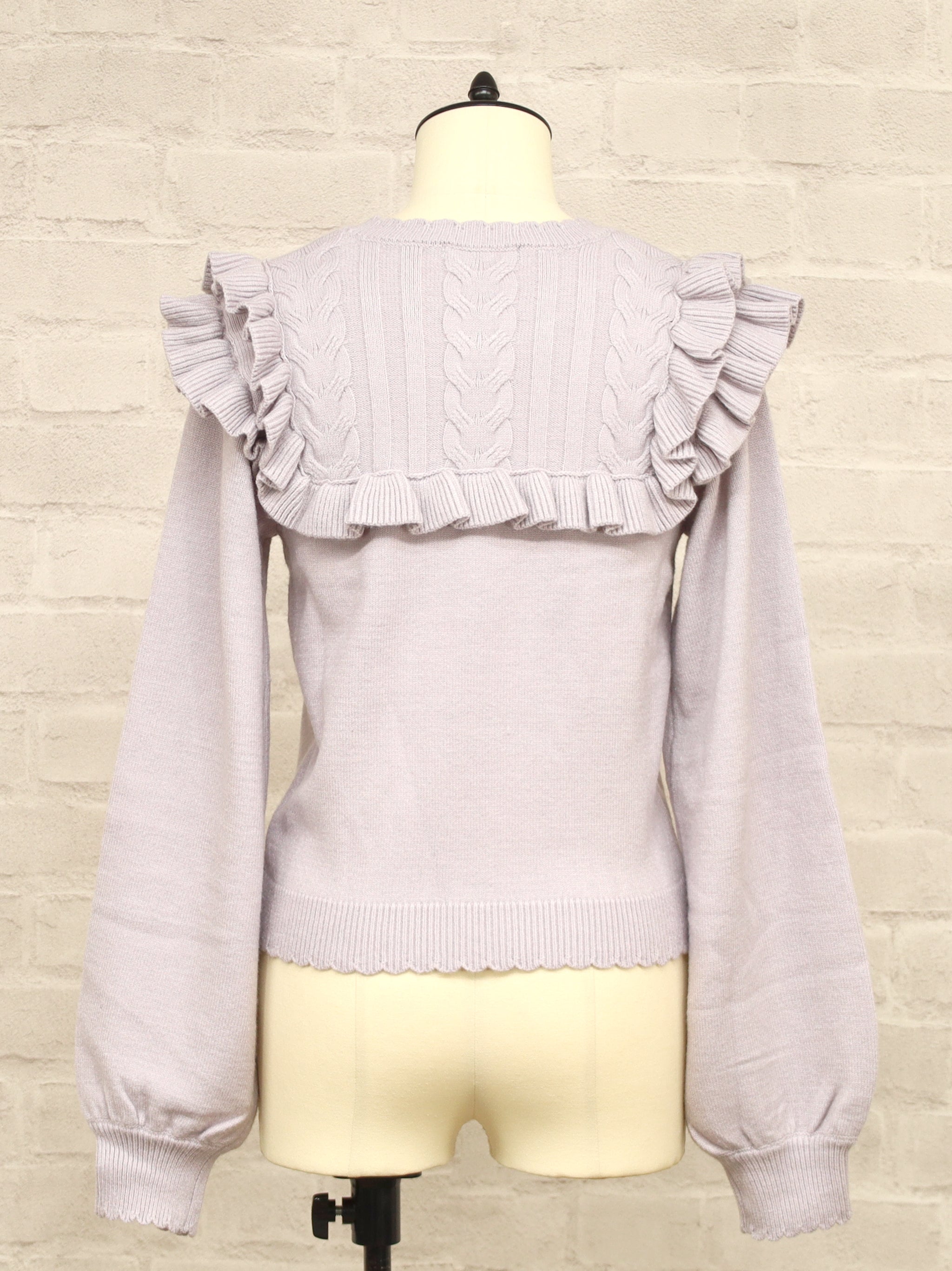 ヨークフリルニットトップス ｜Amavel（アマベル）公式サイト